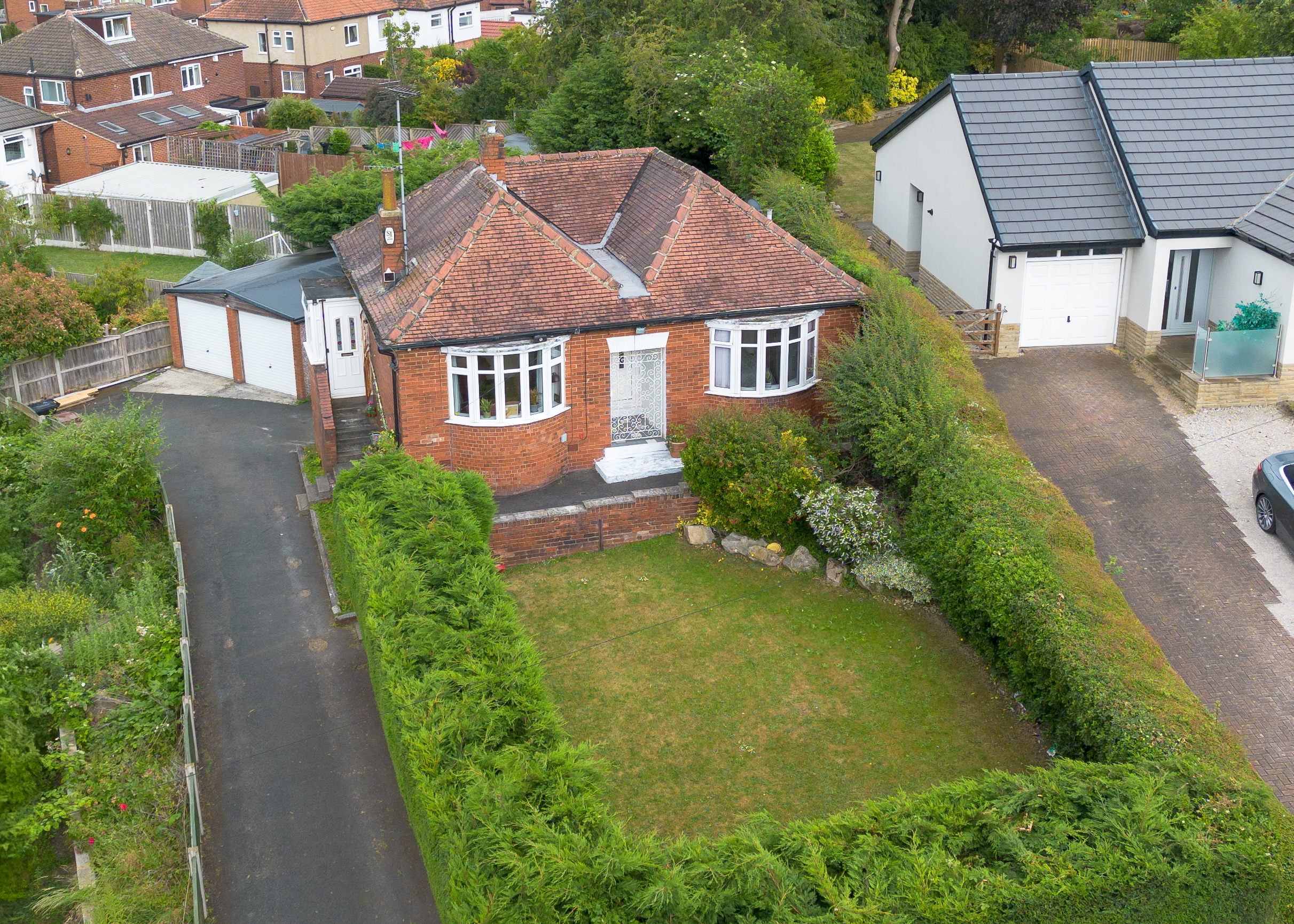 Hollyshaw Lane, Leeds, LS15 - Photo 1