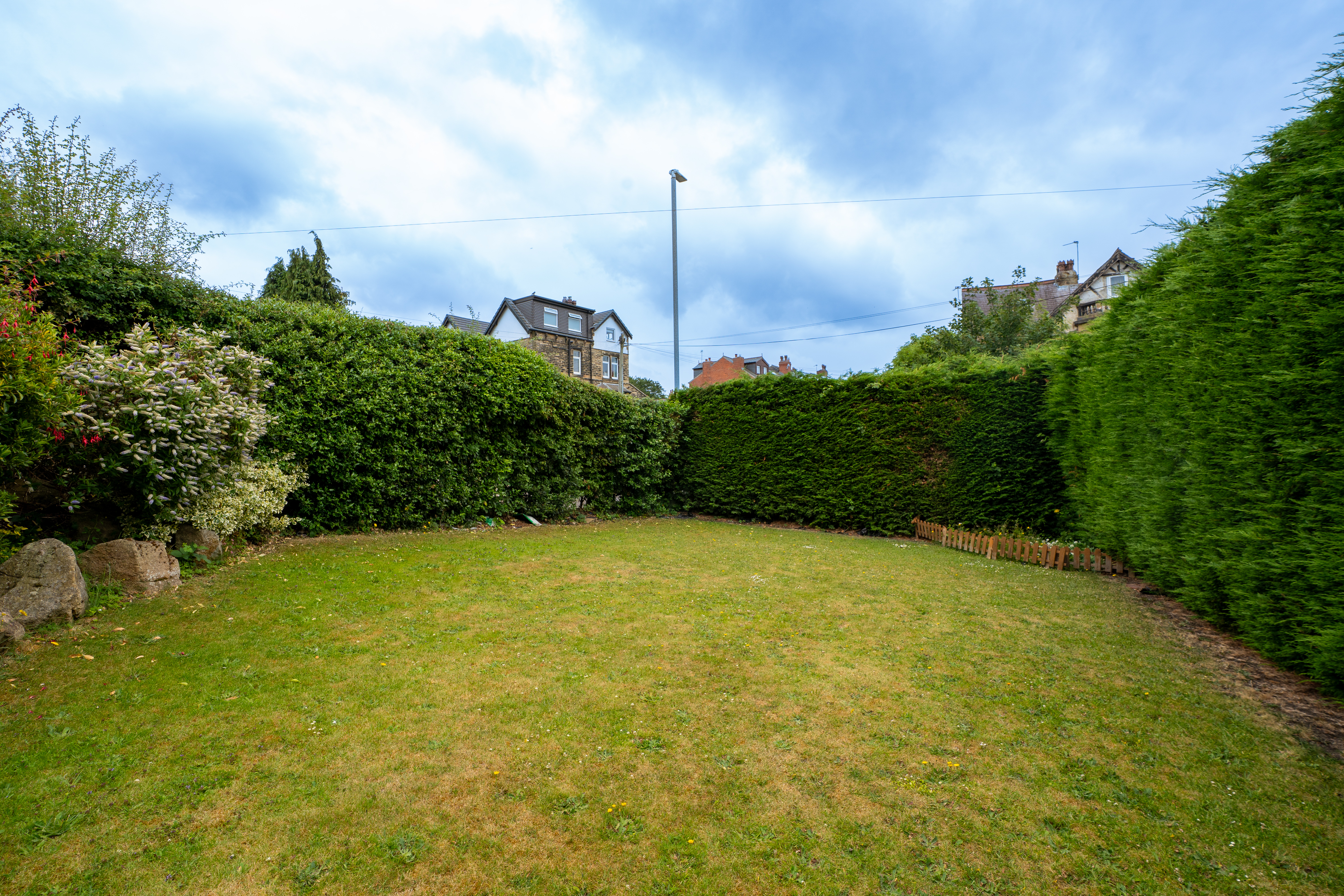 Hollyshaw Lane, Leeds, LS15 - Photo 14