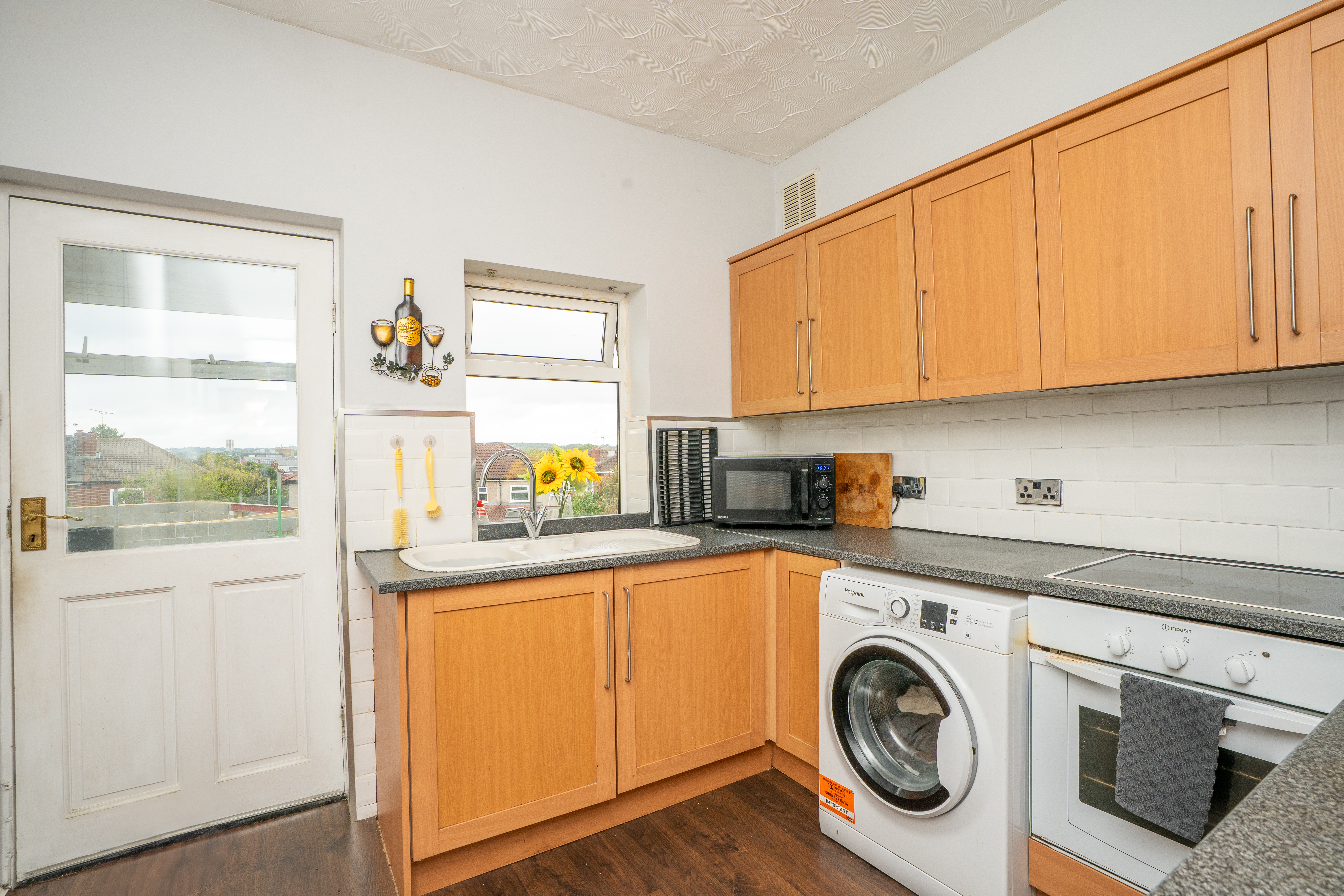 Hollyshaw Lane, Leeds, LS15 - Photo 5