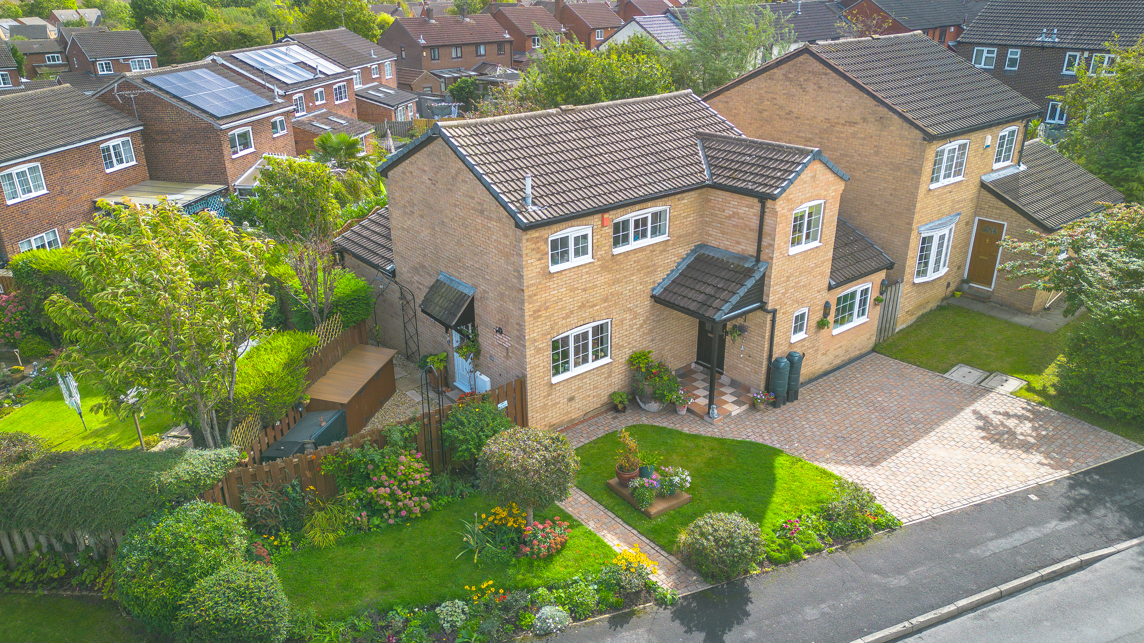 Birchfields Rise, Whinmoor, Leeds, LS14 - Photo 1