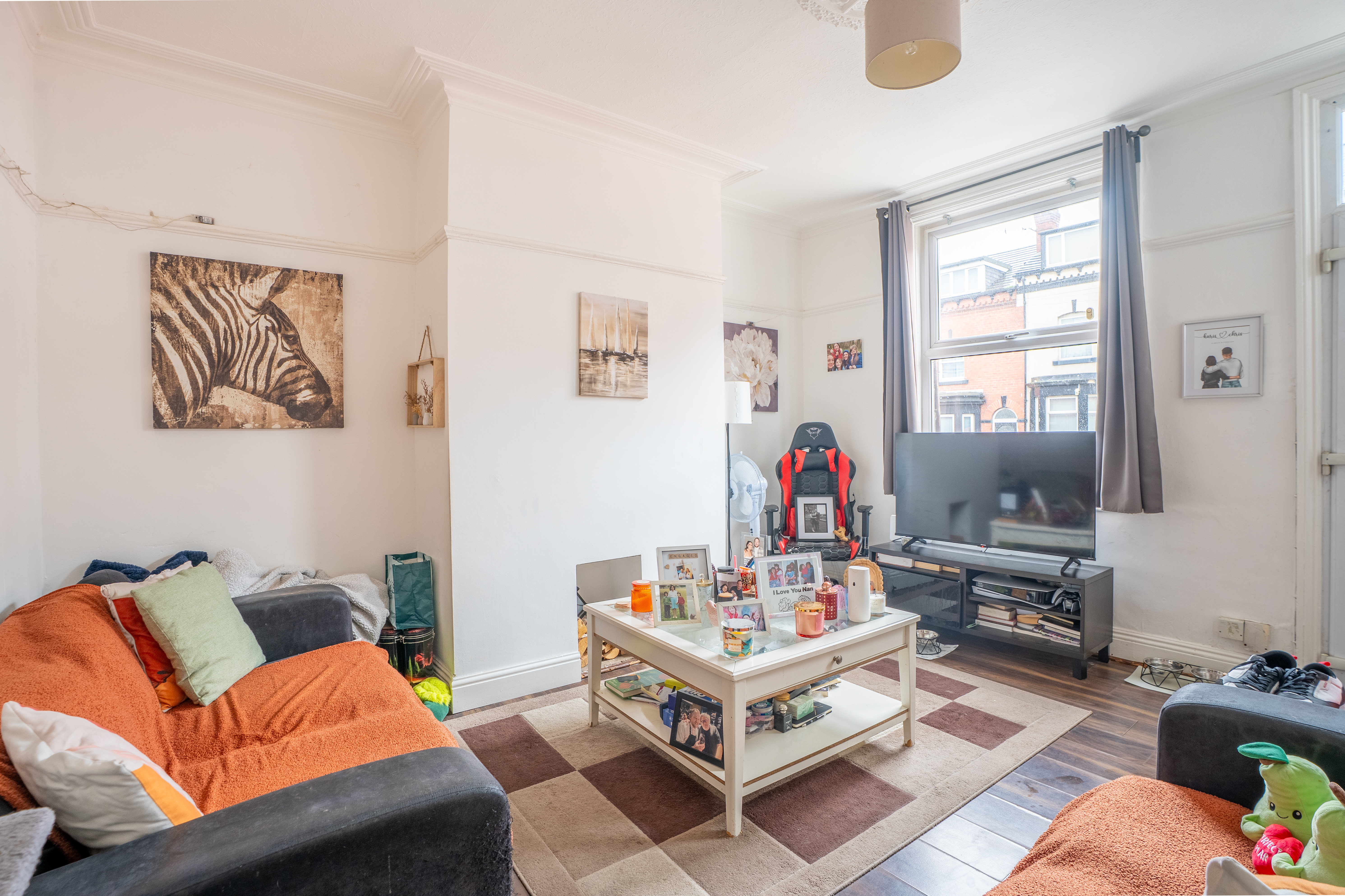 Barton View, Leeds, LS11 - Photo 3