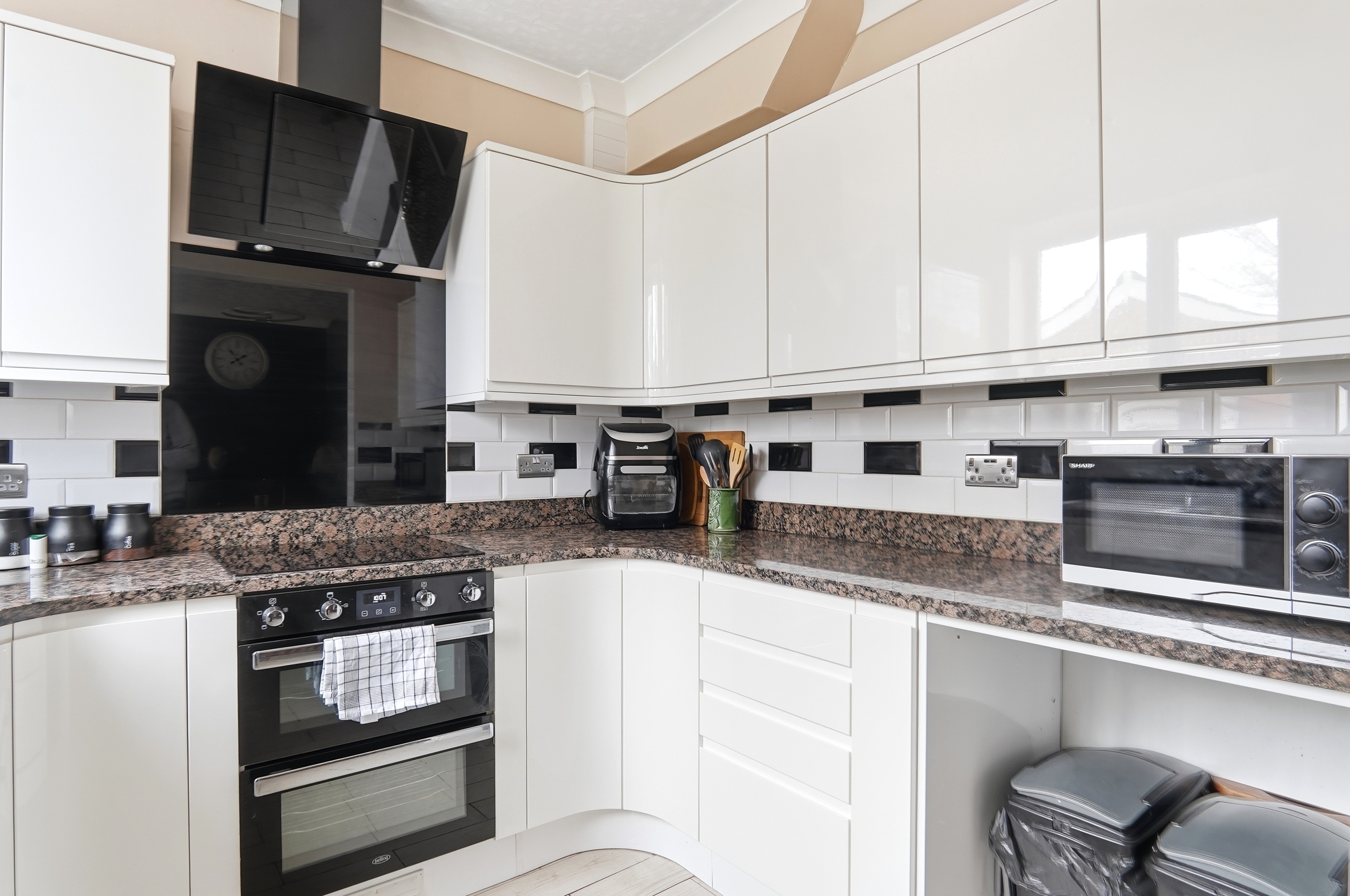 Brigshaw Lane, Kippax, Leeds, LS25 - Photo 6