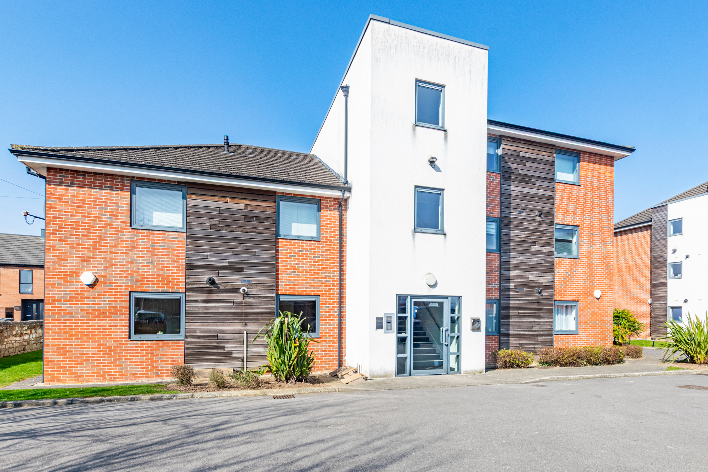 Mere Lane, Armthorpe, Doncaster, DN3 - Photo 1