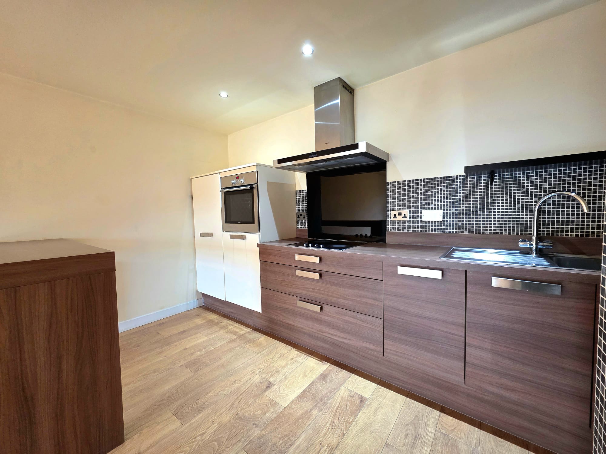 Mere Lane, Armthorpe, Doncaster, DN3 - Photo 5