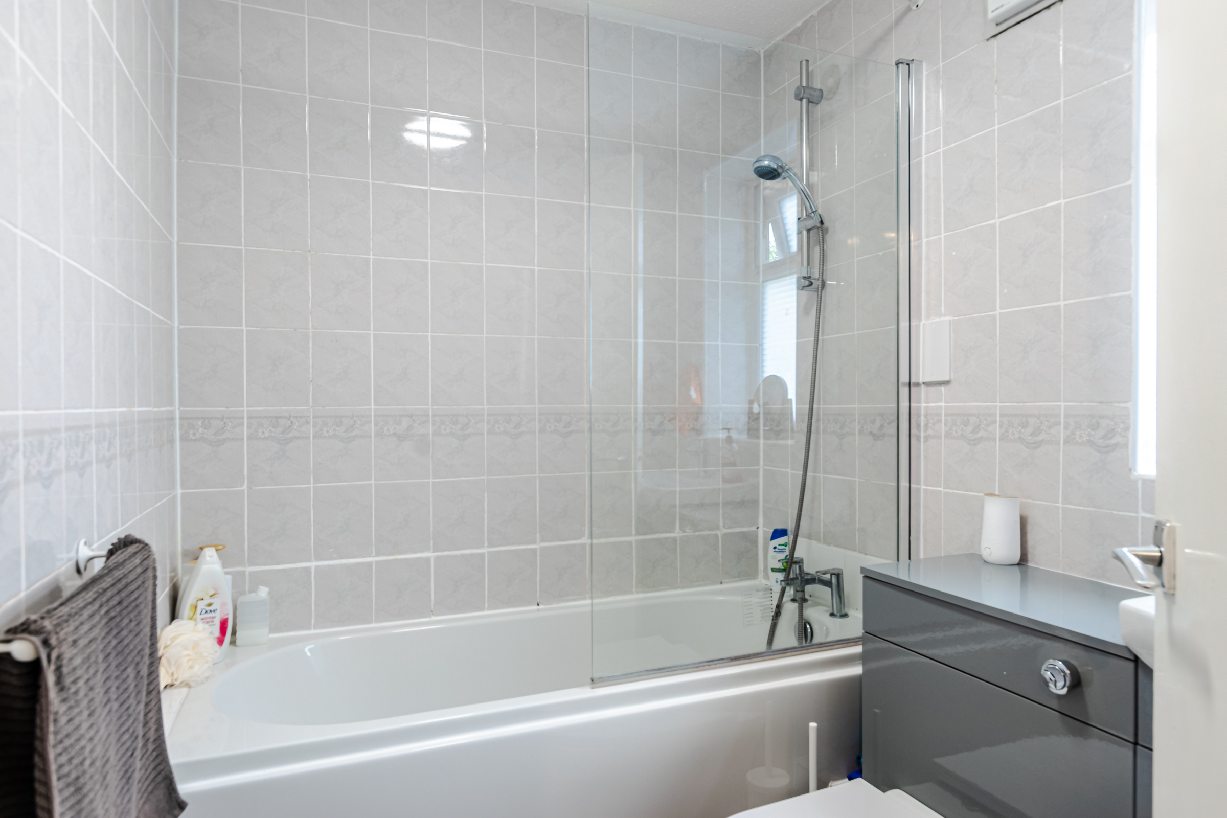 Blackmoor Court, Leeds, LS17 - Photo 10