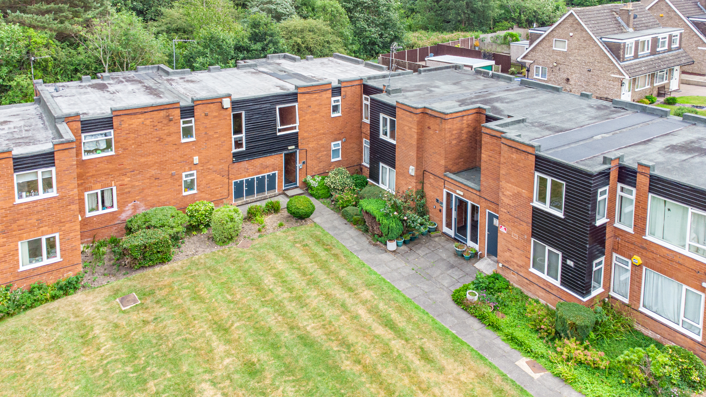 Blackmoor Court, Leeds, LS17 - Photo 13