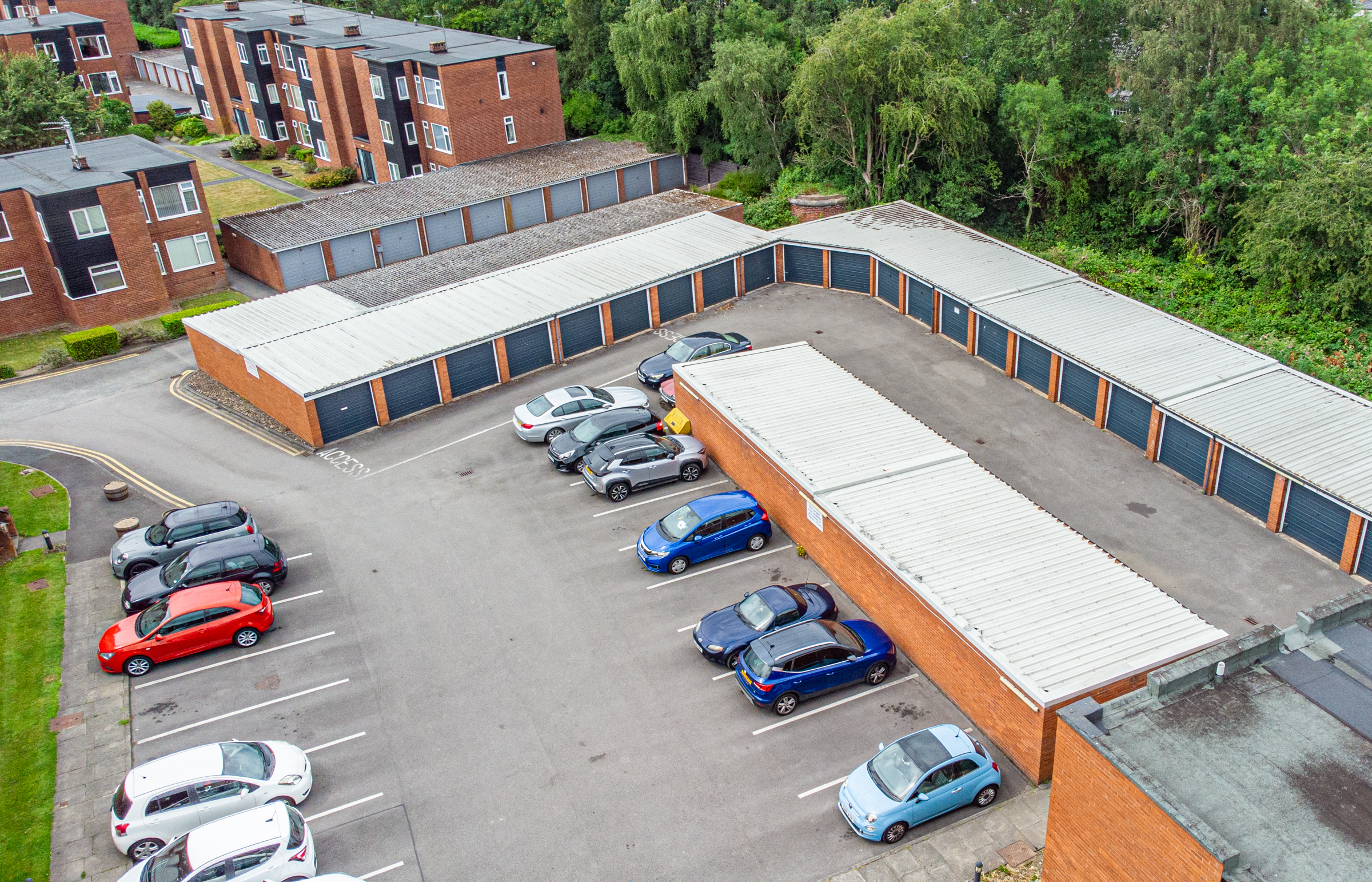 Blackmoor Court, Leeds, LS17 - Photo 15