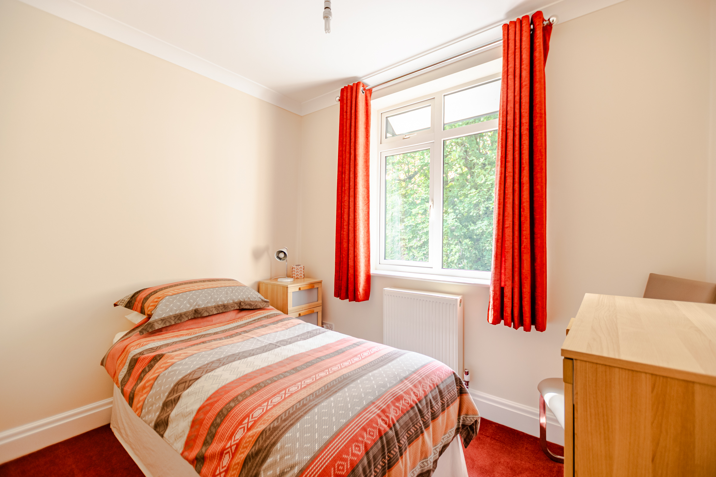 Falkland Gardens, Leeds, LS17 - Photo 26