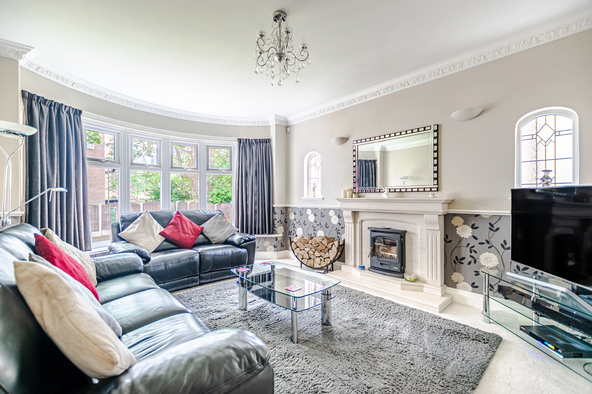 Falkland Gardens, Leeds, LS17 - Photo 13
