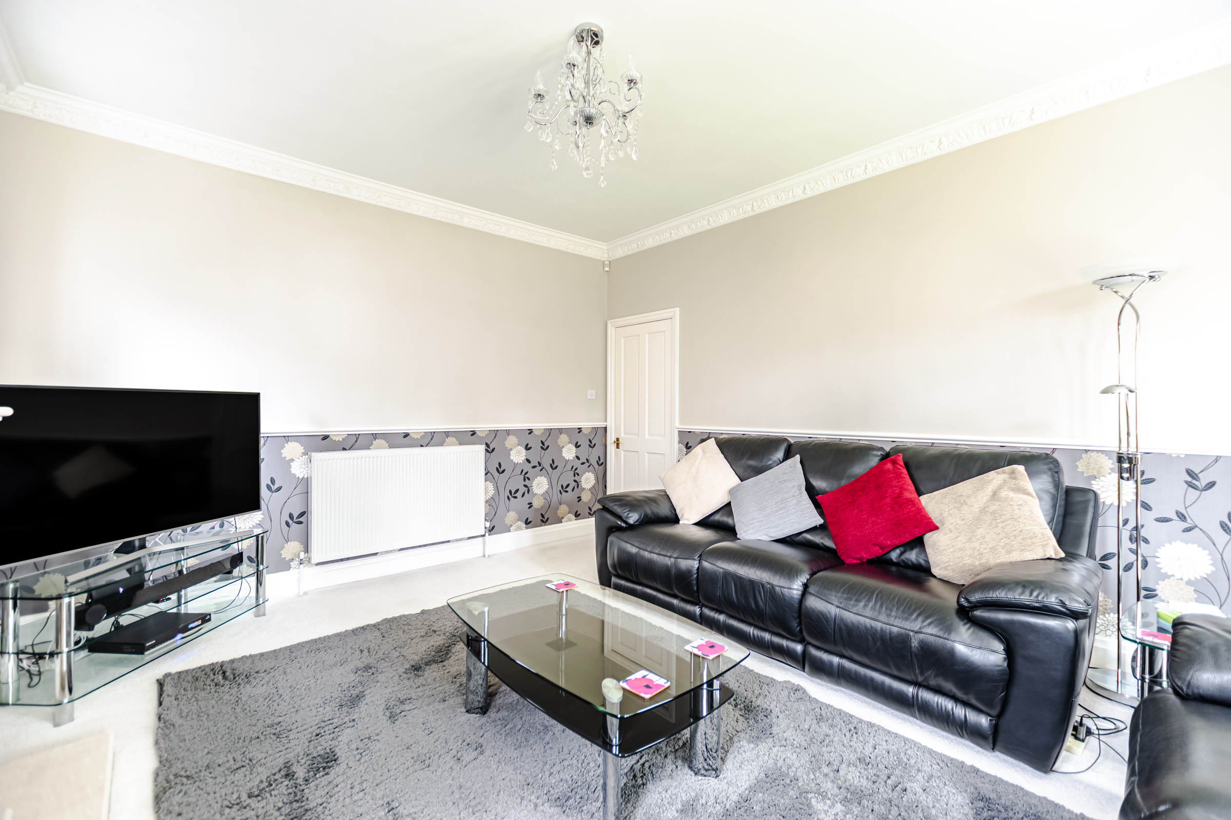 Falkland Gardens, Leeds, LS17 - Photo 14