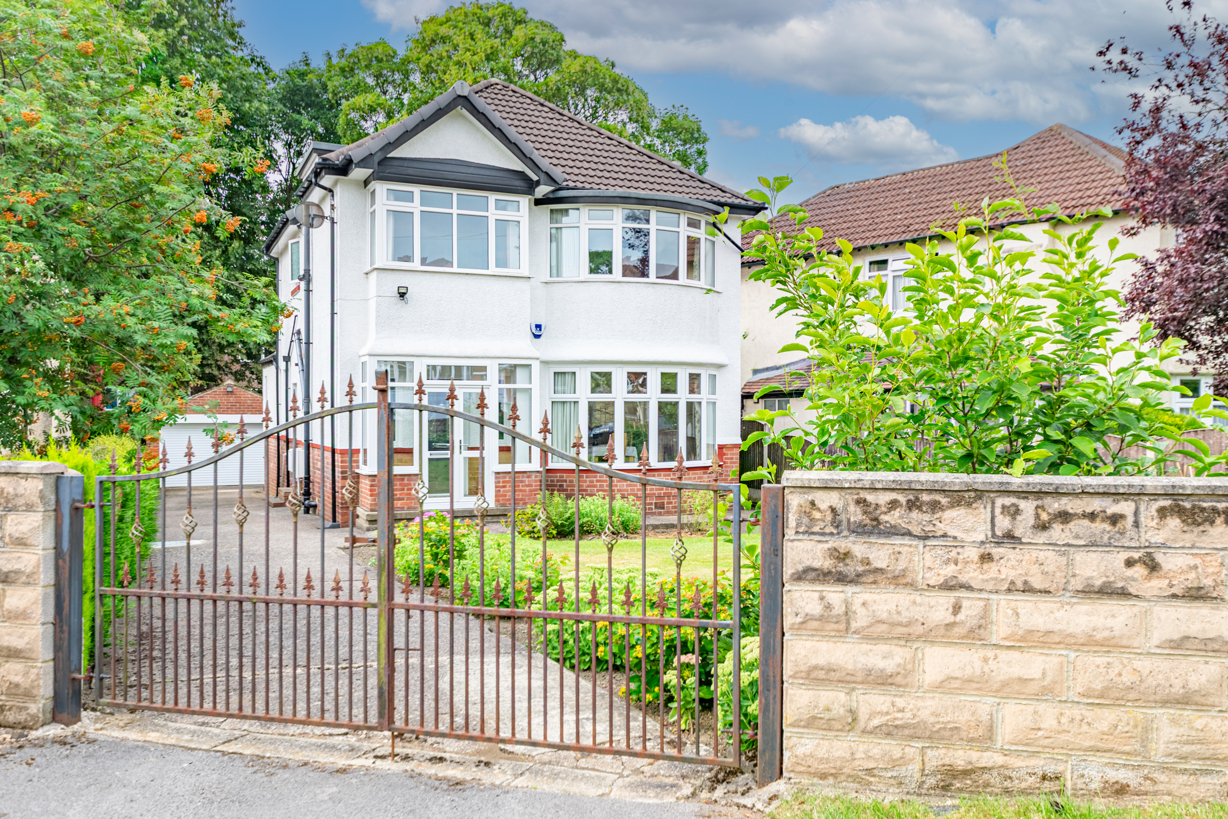 Falkland Gardens, Leeds, LS17 - Photo 30