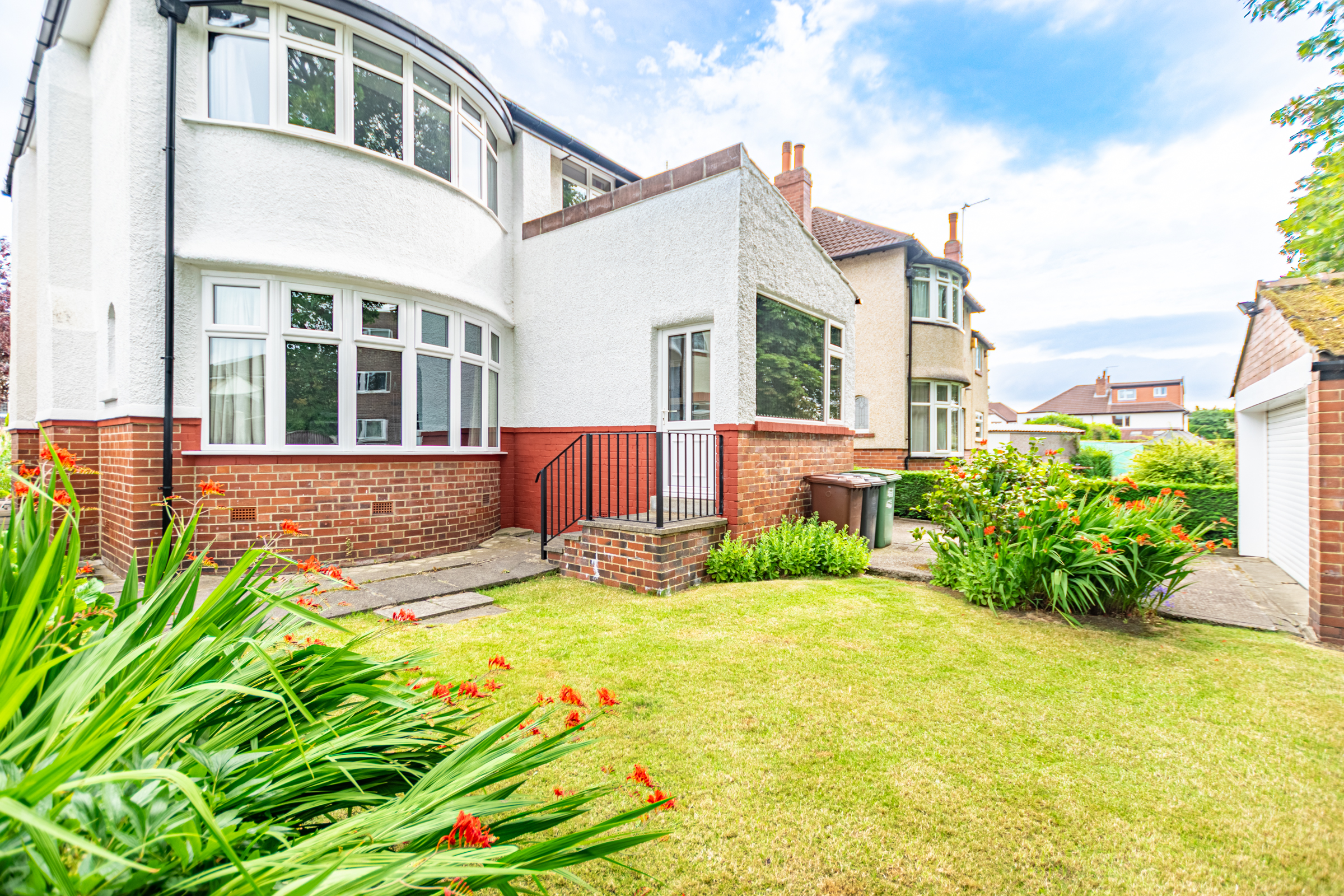 Falkland Gardens, Leeds, LS17 - Photo 33