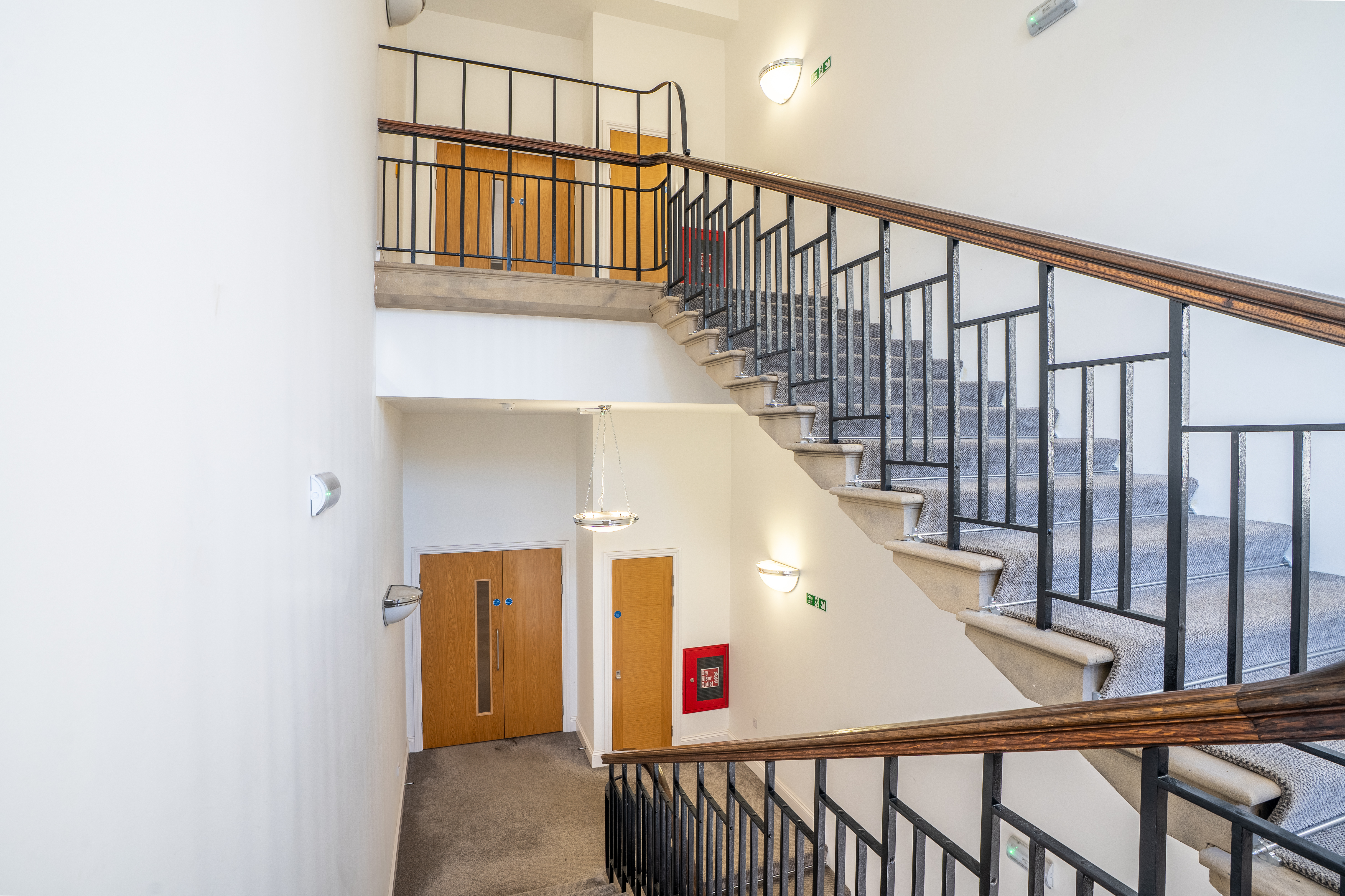Flat 24, The Old School House, 5 Victoria Gardens, Leeds, LS6 - Photo 17