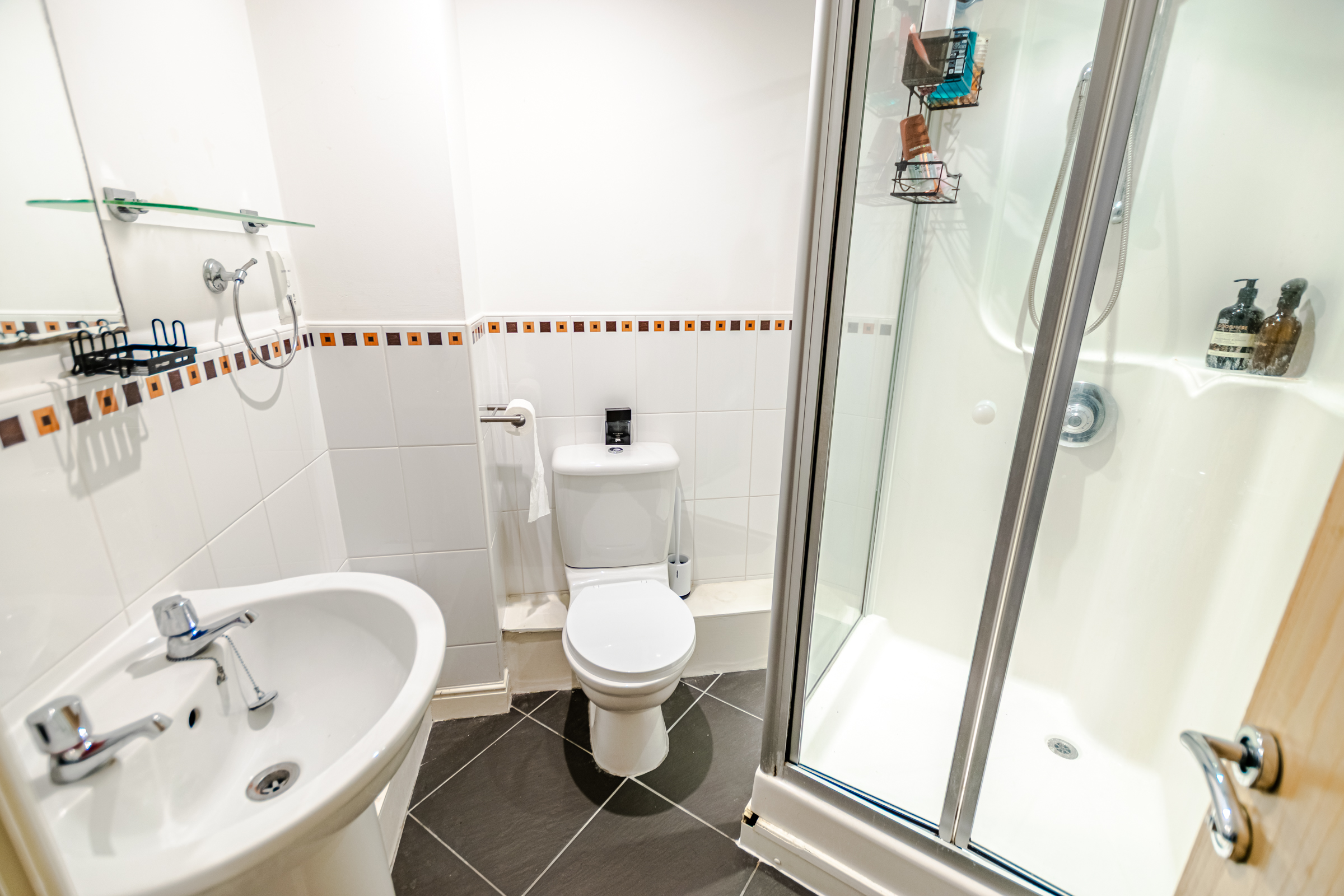 Brackenhurst Drive, Moortown, Leeds, LS17 - Photo 11
