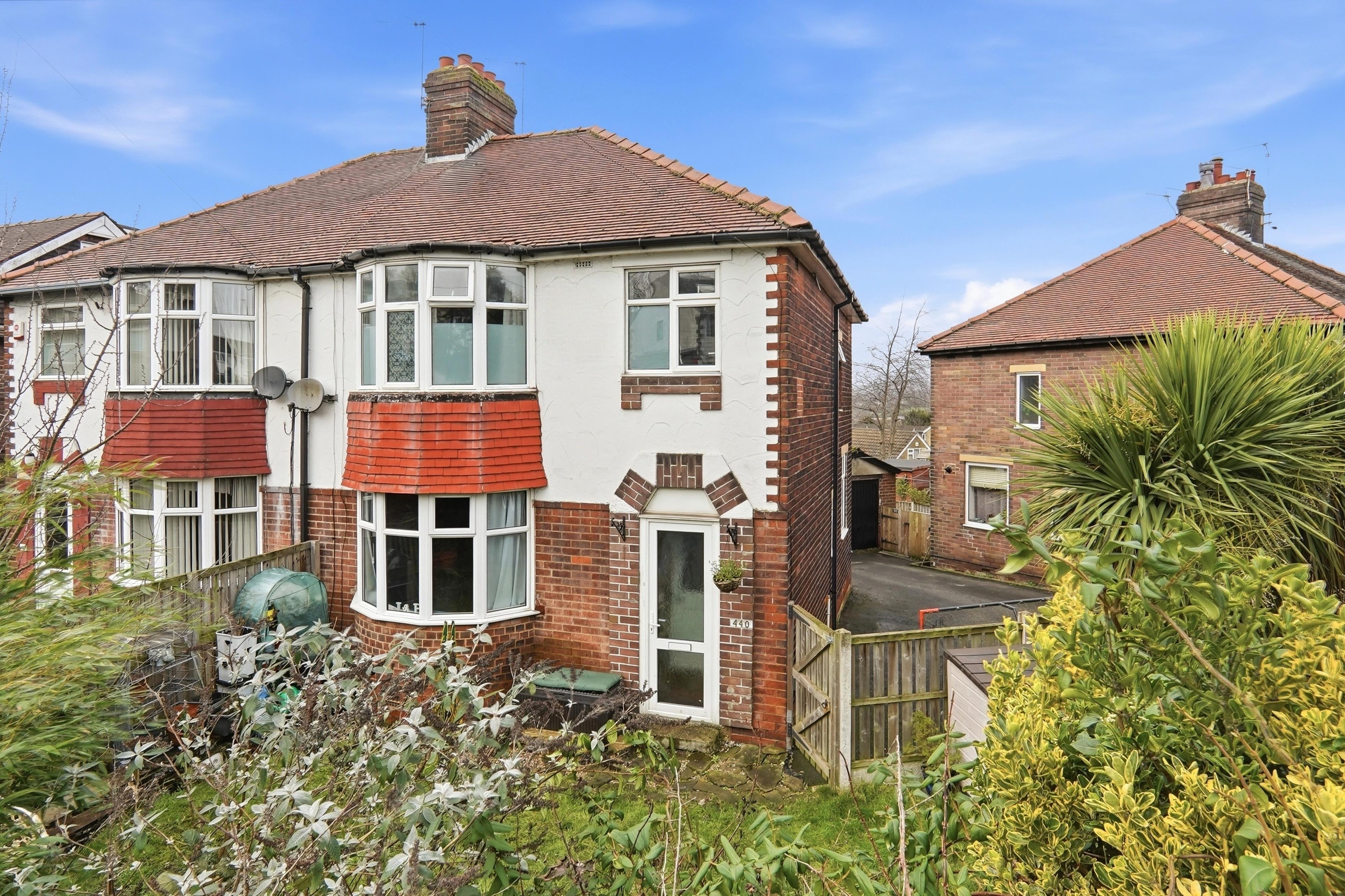 Leeds And Bradford Road, Leeds, LS13 - Photo 19