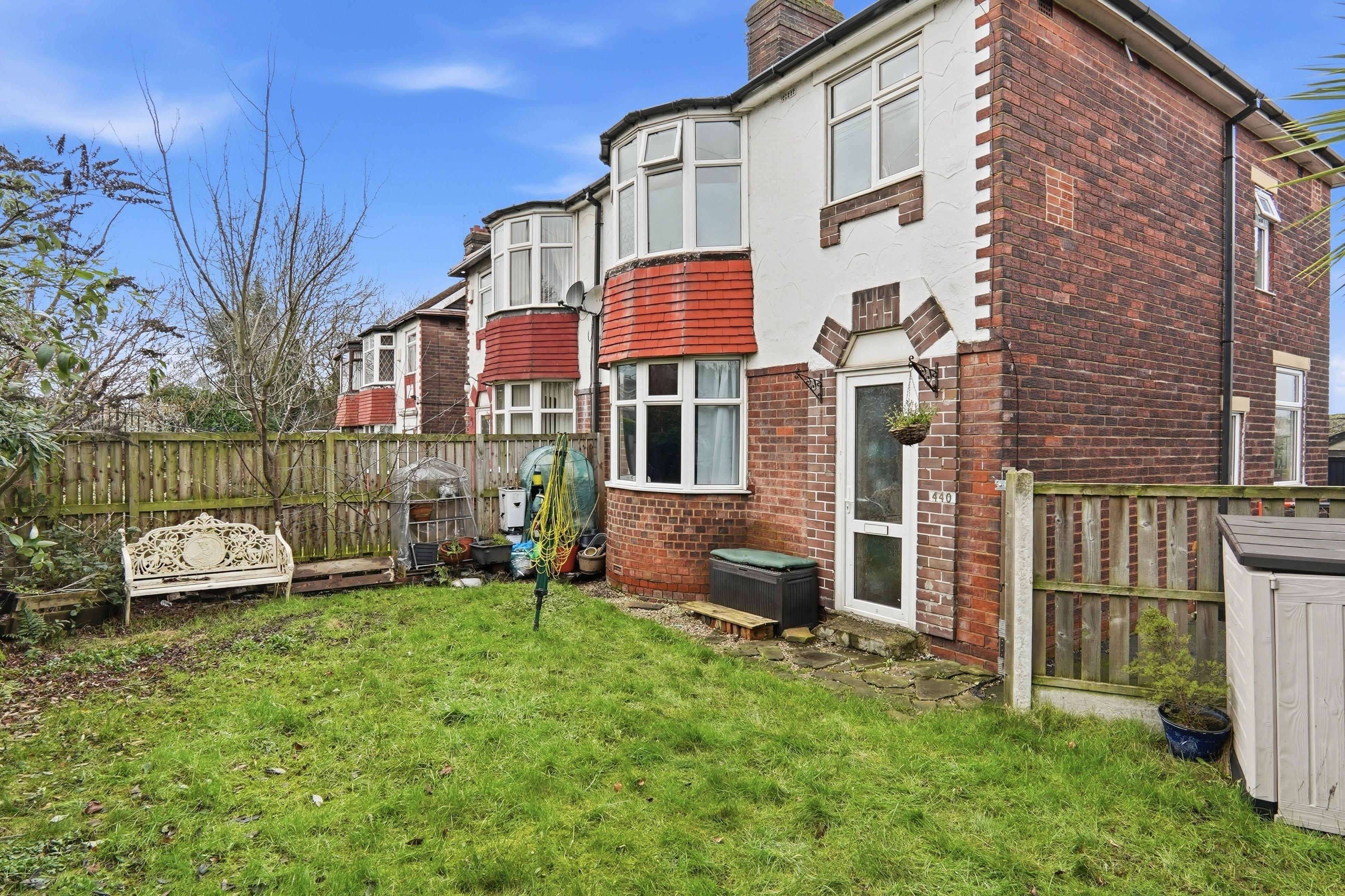 Leeds And Bradford Road, Leeds, LS13 - Photo 20