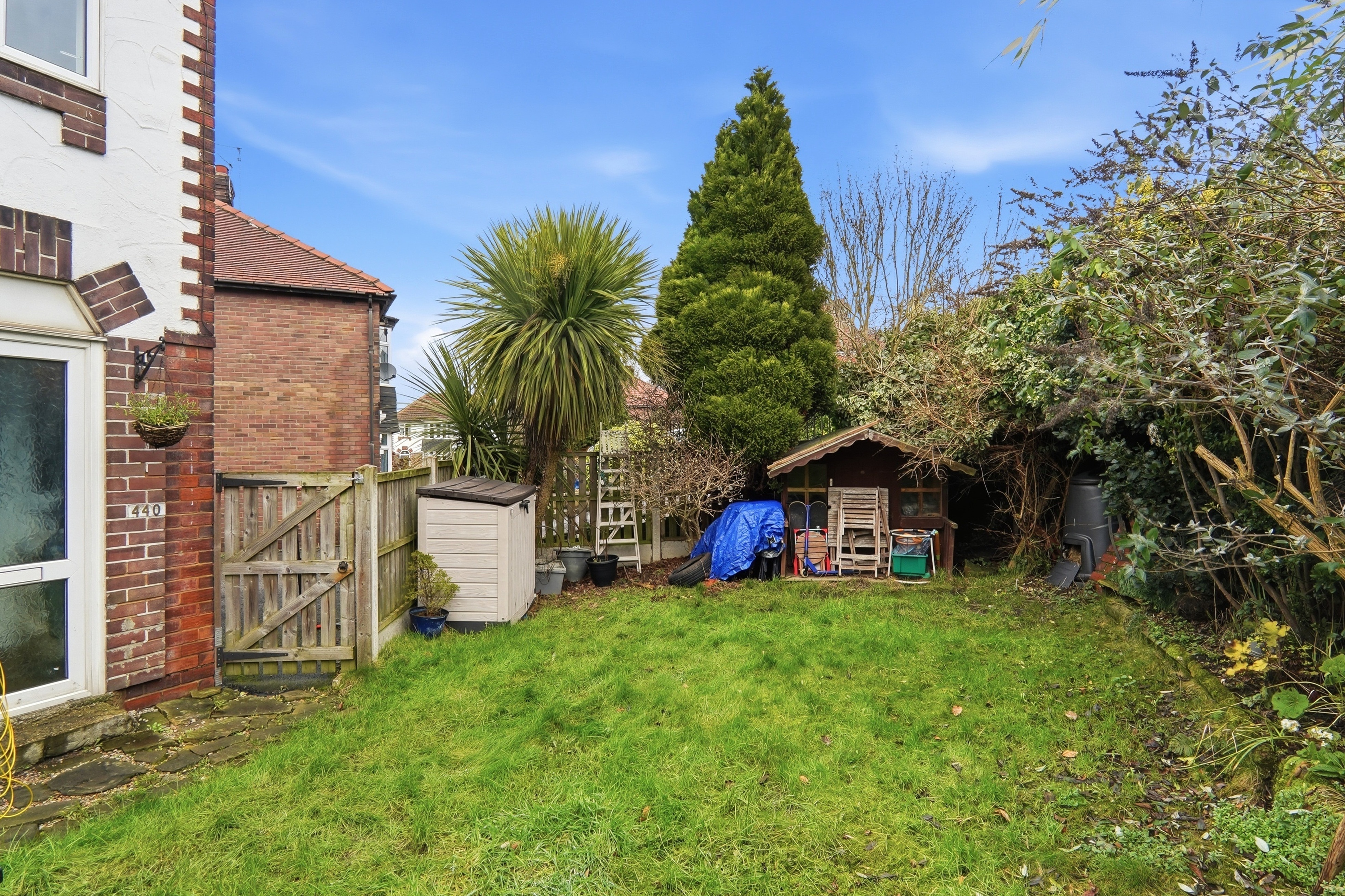 Leeds And Bradford Road, Leeds, LS13 - Photo 21