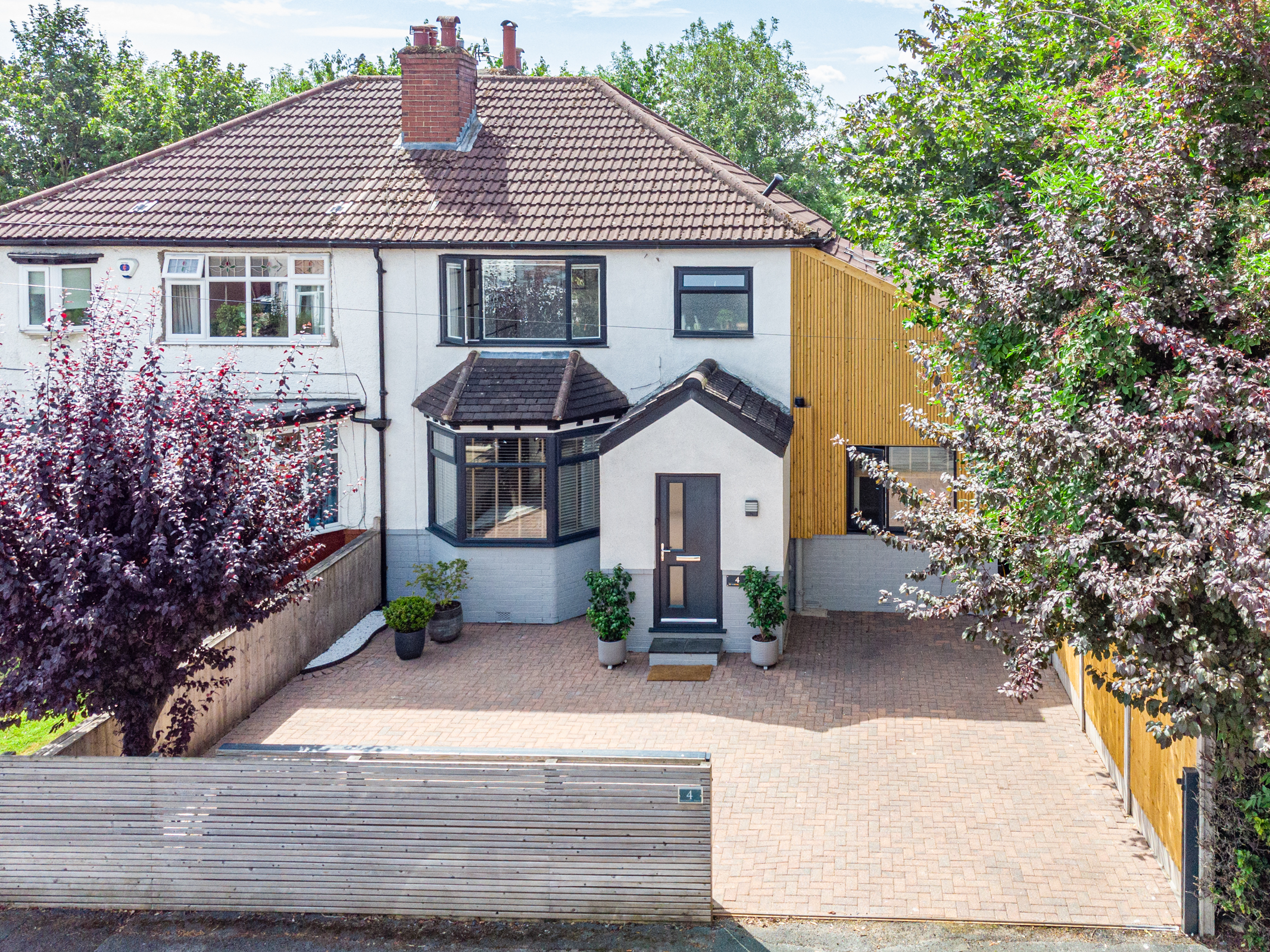 Broomhill Drive, Moortown, Leeds, LS17 - Photo 1