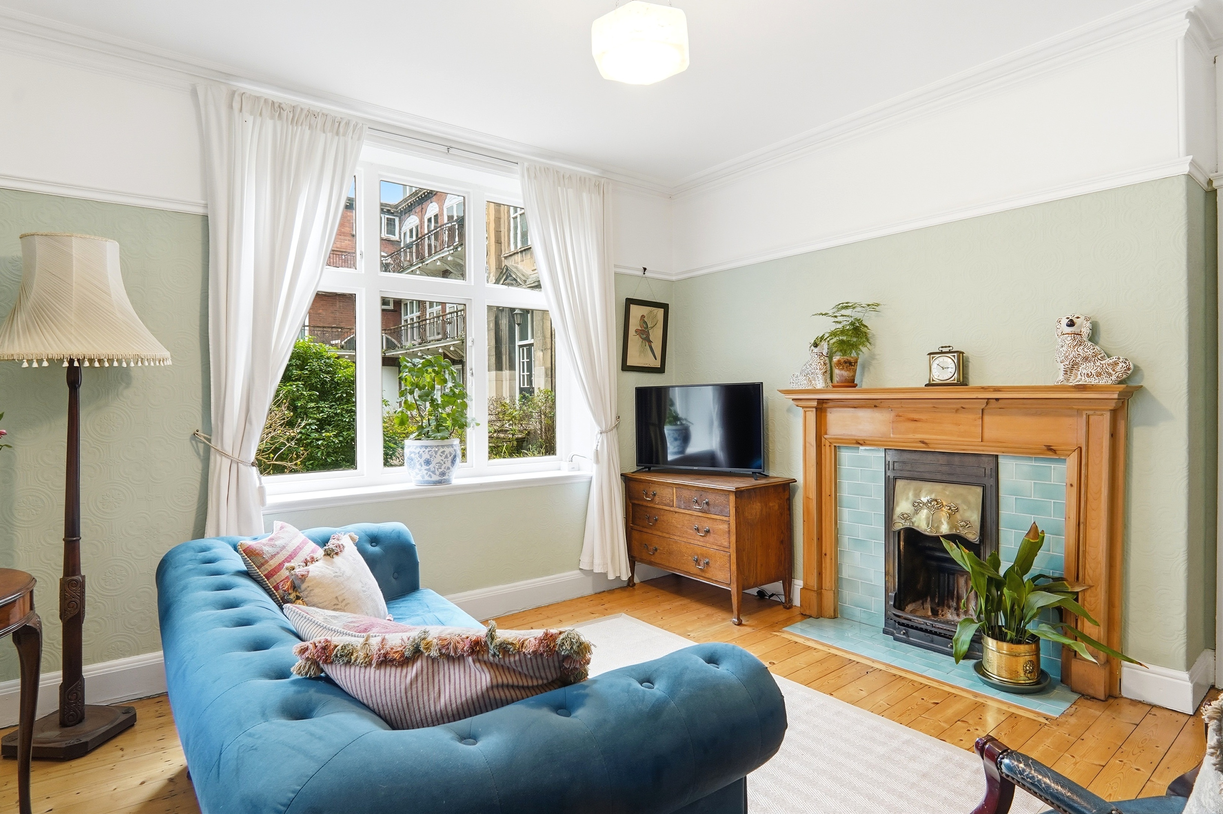 Flat 1, Grange Court, North Grange Mount, Leeds, LS6 - Photo 2