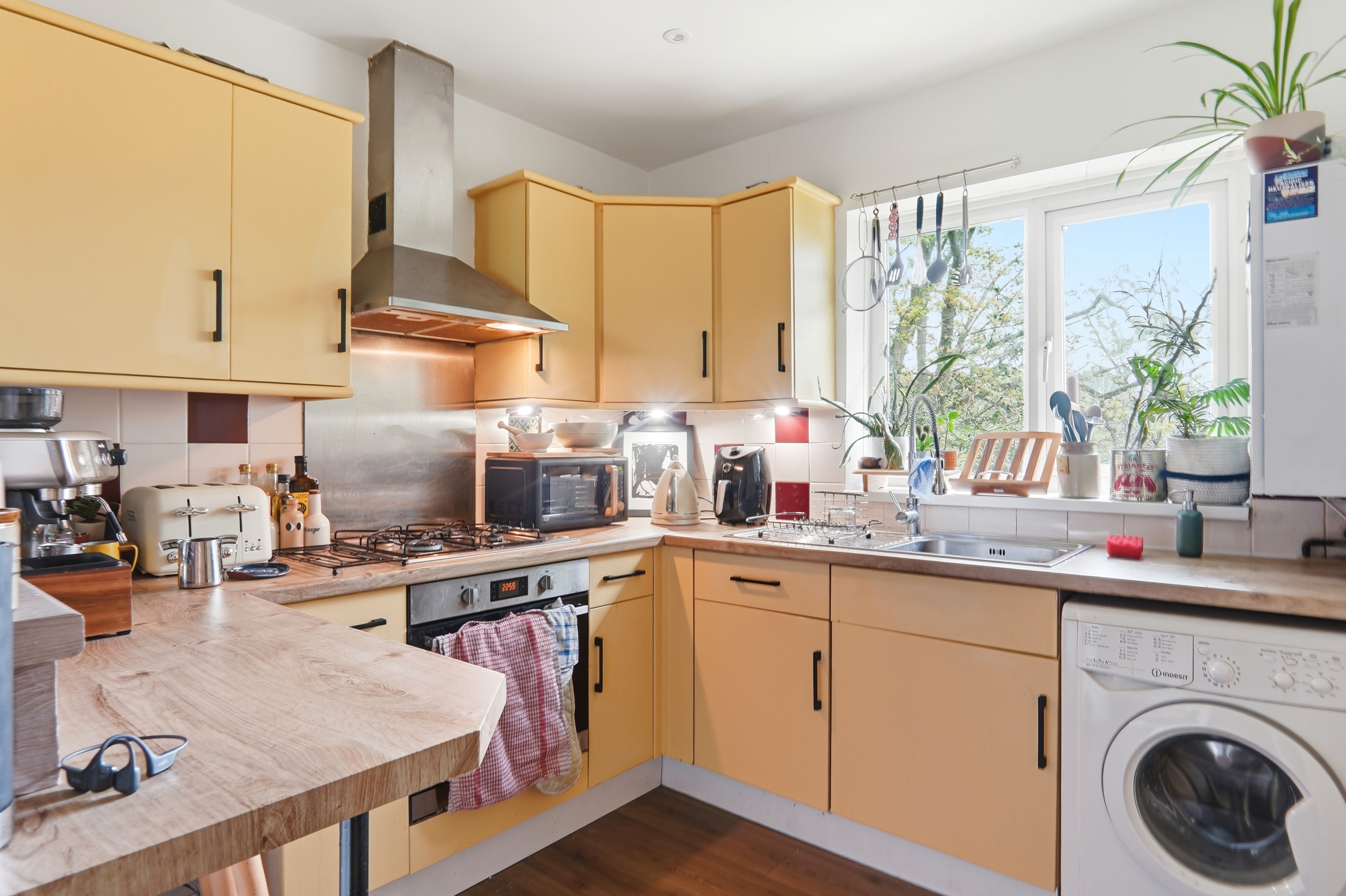 West Park Drive East, Roundhay, Leeds, LS8 - Photo 4