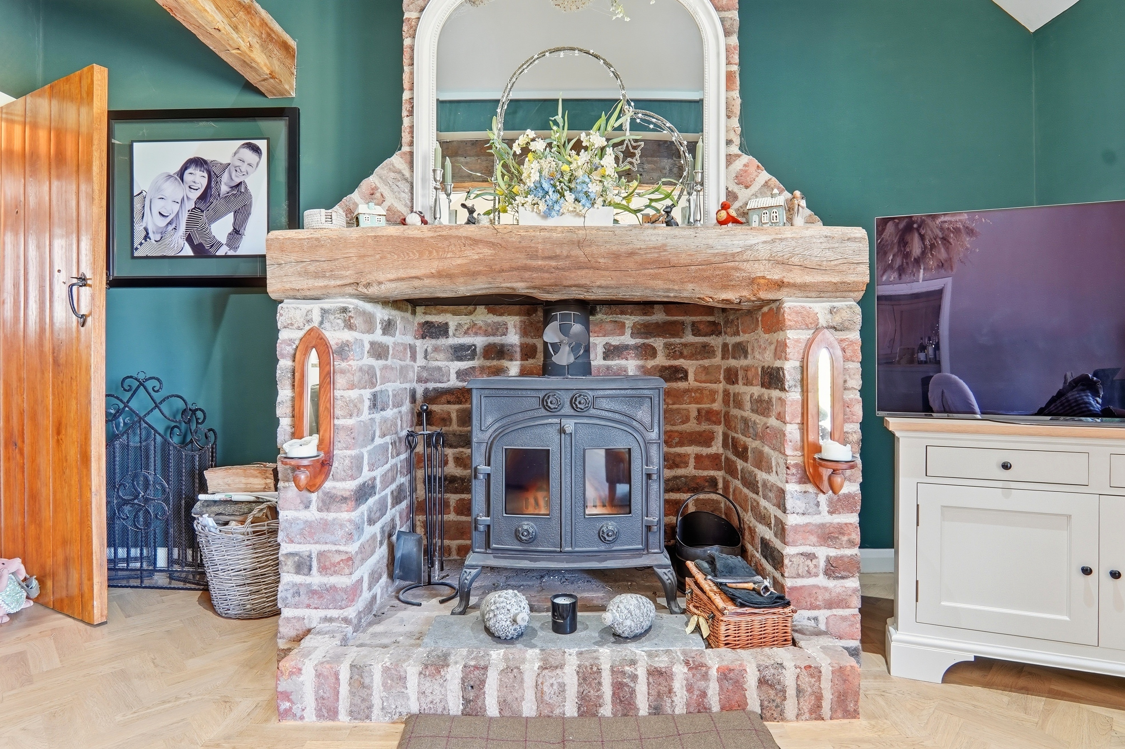 Barff Farm, Thorpe Willoughby, Selby, YO8 - Photo 6