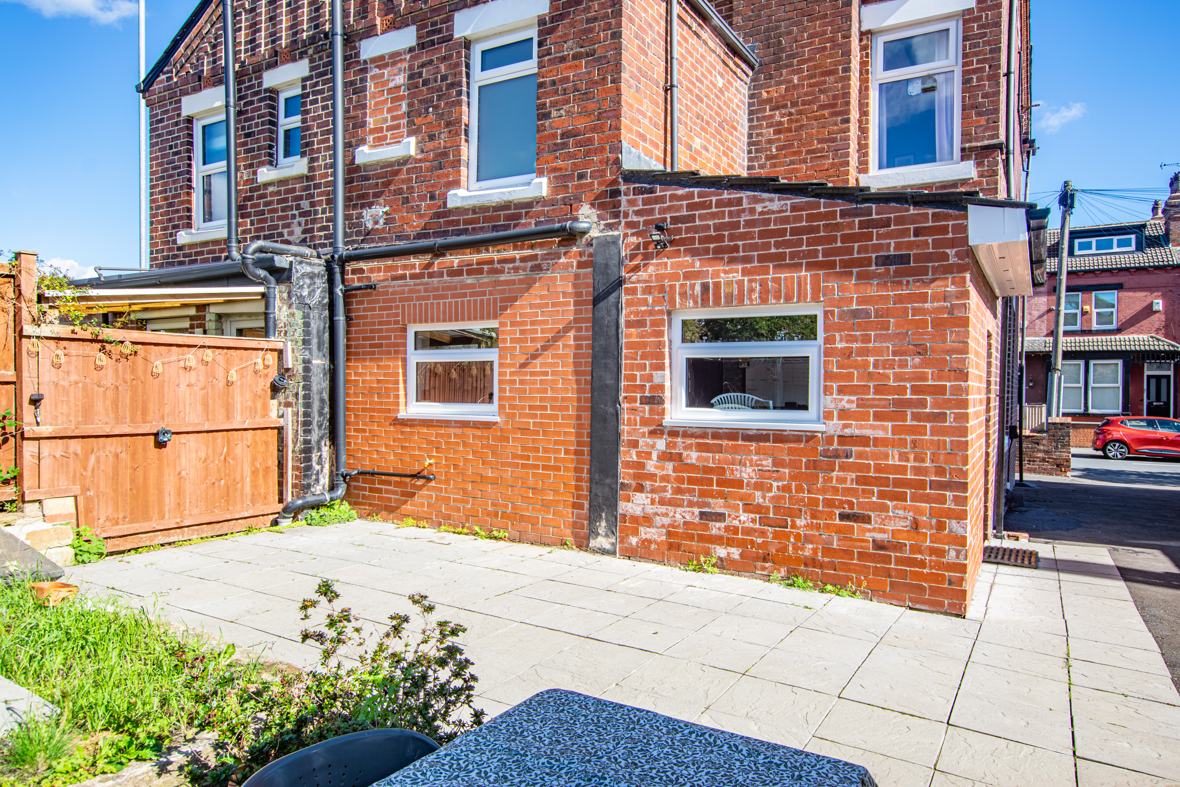 Kirkstall Avenue, Bramley, Leeds, LS5 - Photo 29