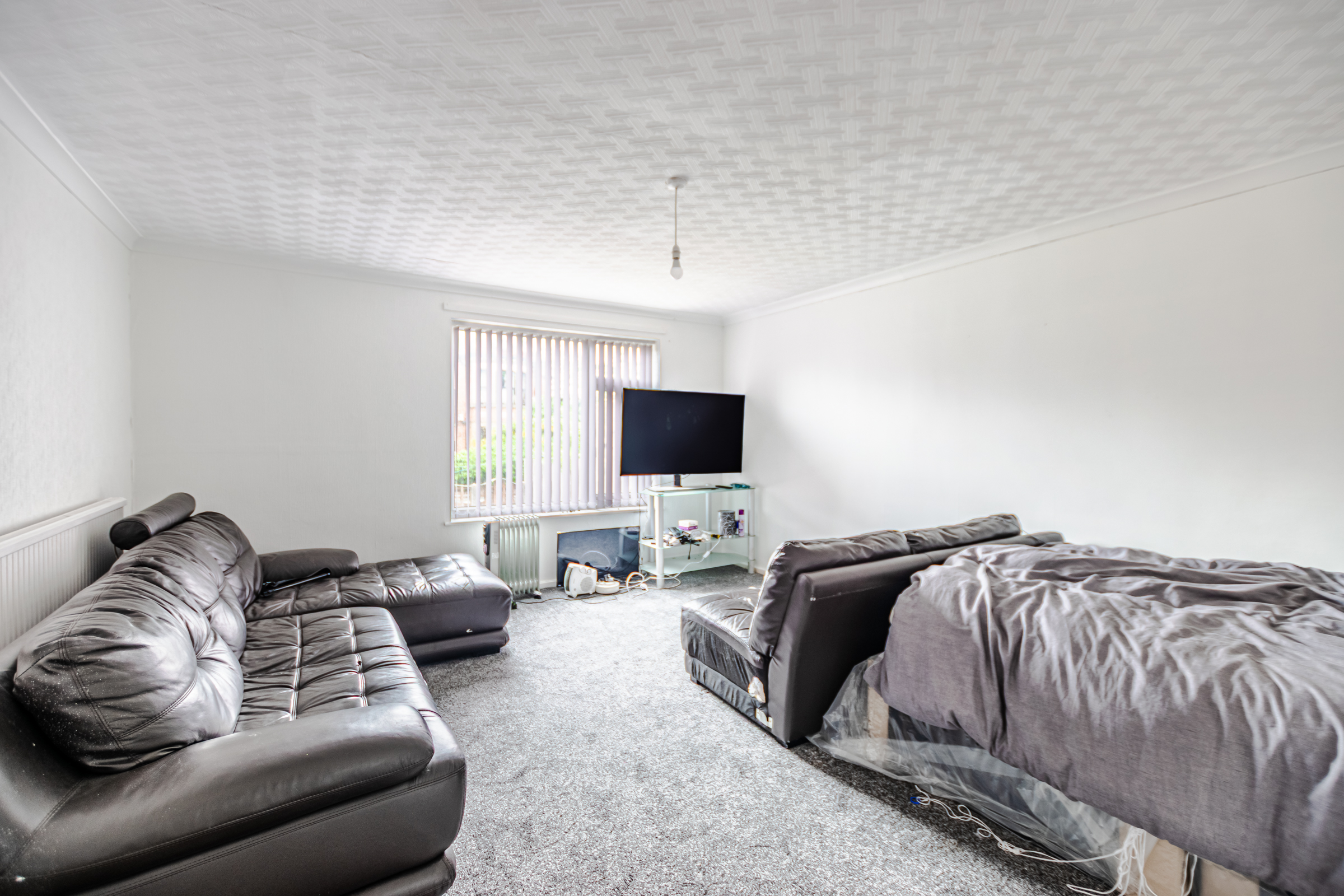 Louis Grove, Chapeltown, Leeds, LS7 - Photo 2