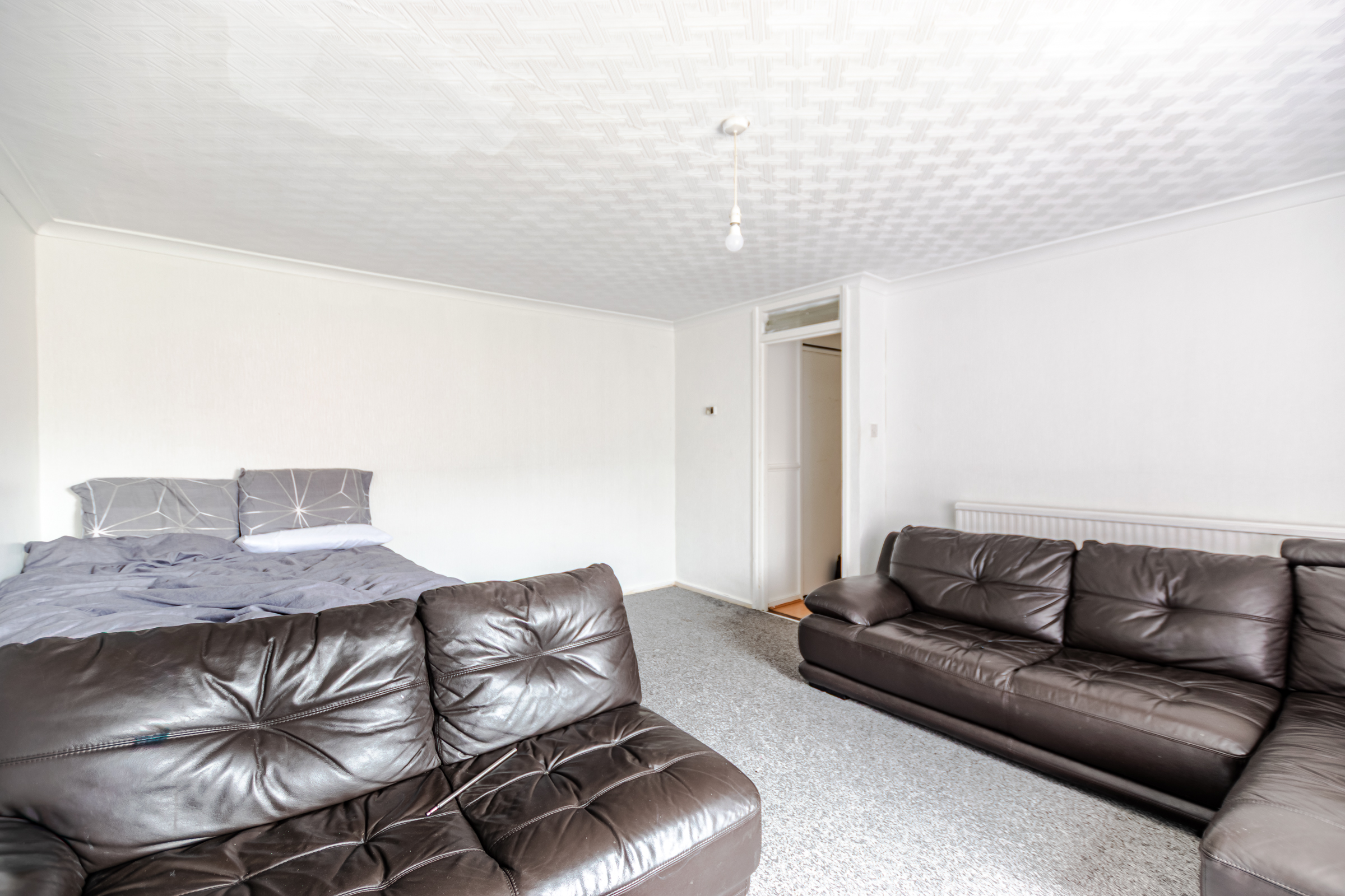 Louis Grove, Chapeltown, Leeds, LS7 - Photo 3
