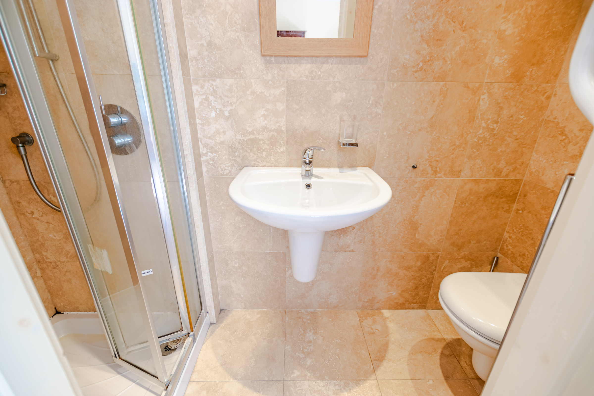 Roundhay, Leeds, LS8 - Photo 17