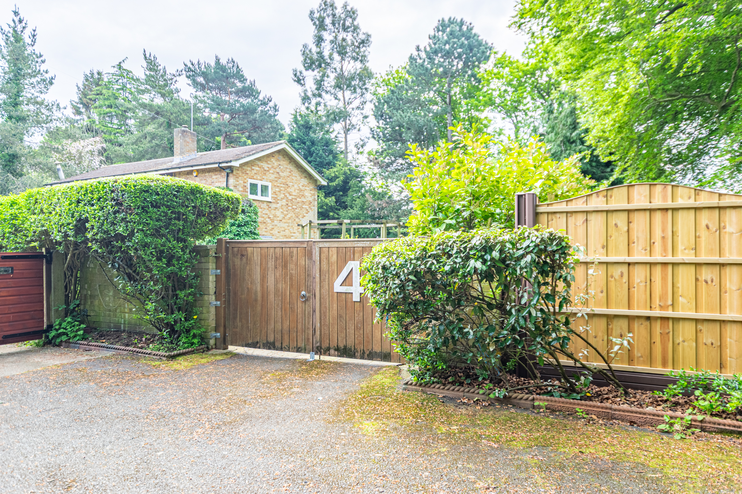 Roundhay, Leeds, LS8 - Photo 27