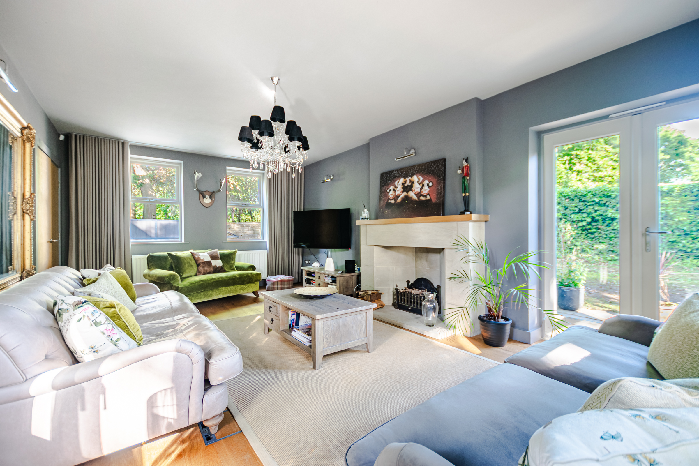 Roundhay, Leeds, LS8 - Photo 2
