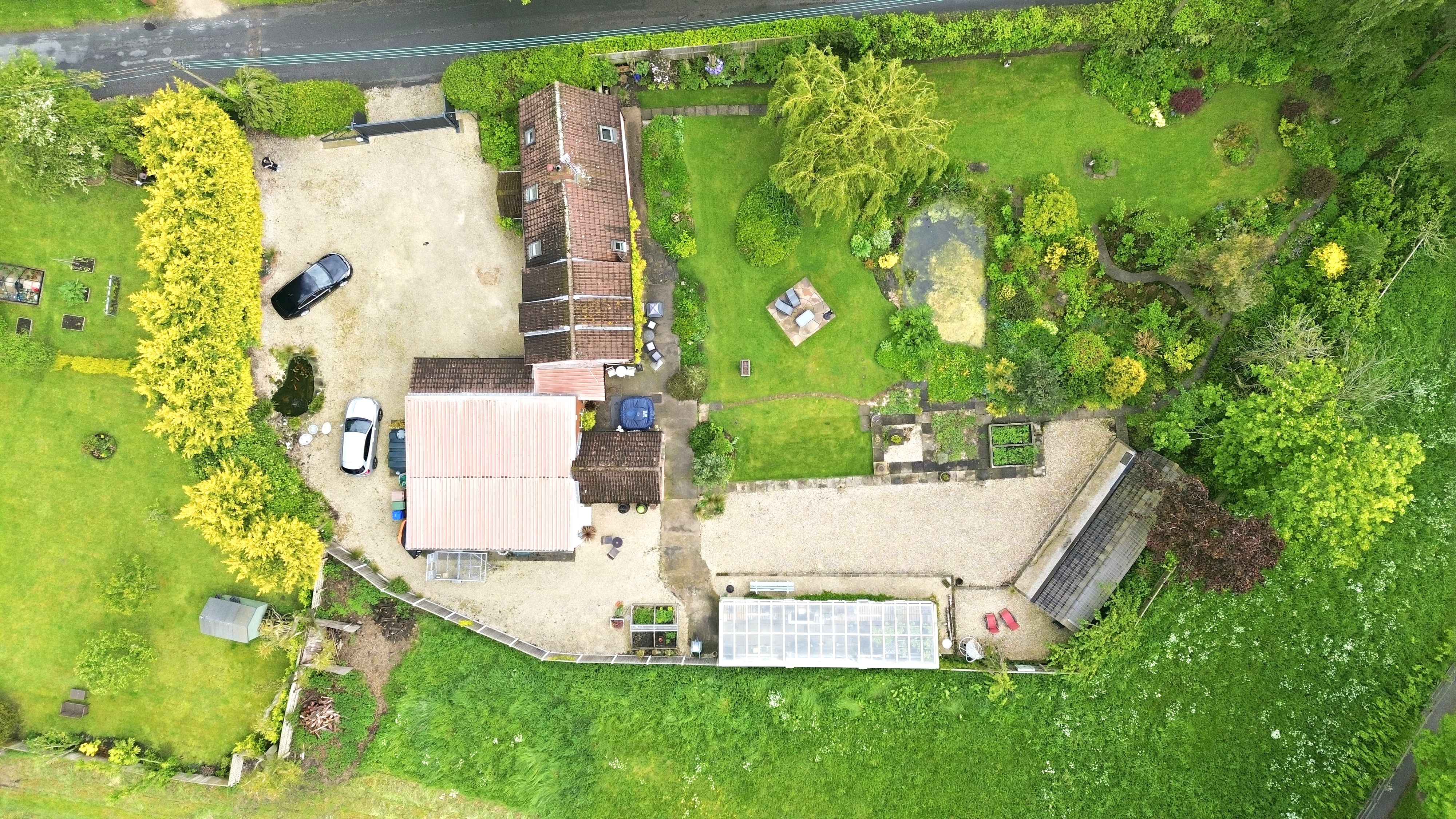 April Cottage, Main Road, Newsholme, DN14 - Photo 36