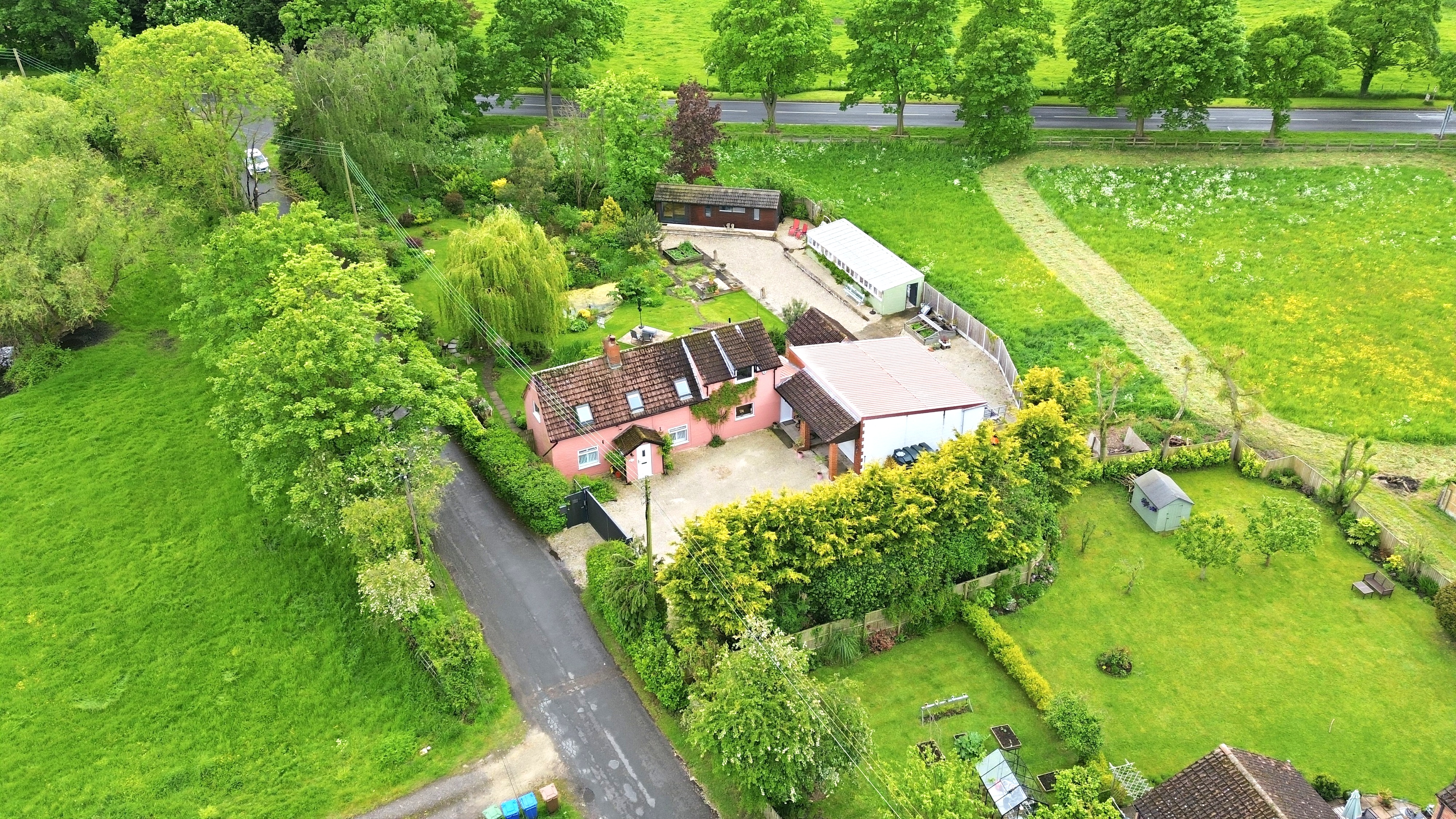 April Cottage, Main Road, Newsholme, DN14 - Photo 2
