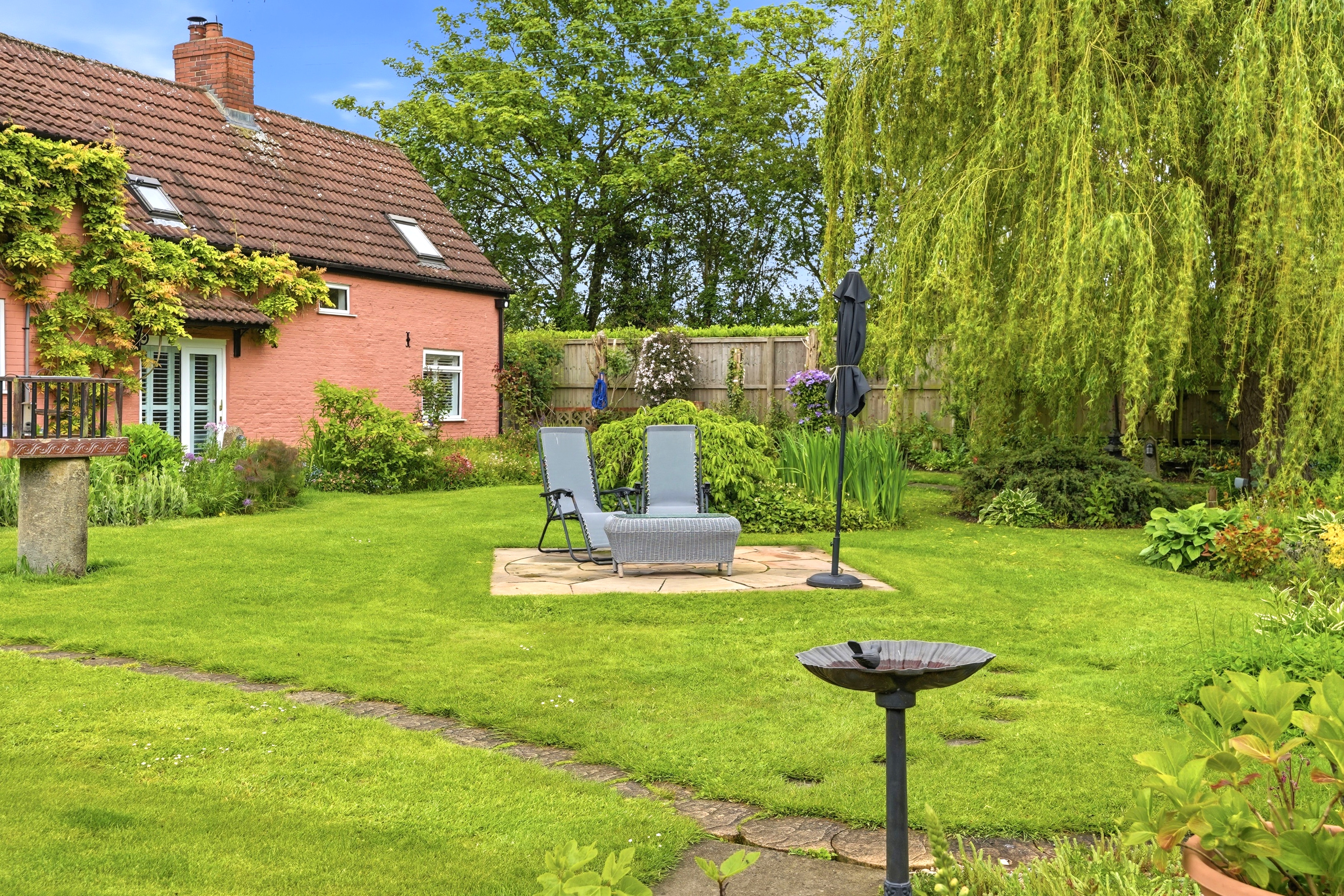 April Cottage, Main Road, Newsholme, DN14 - Photo 39