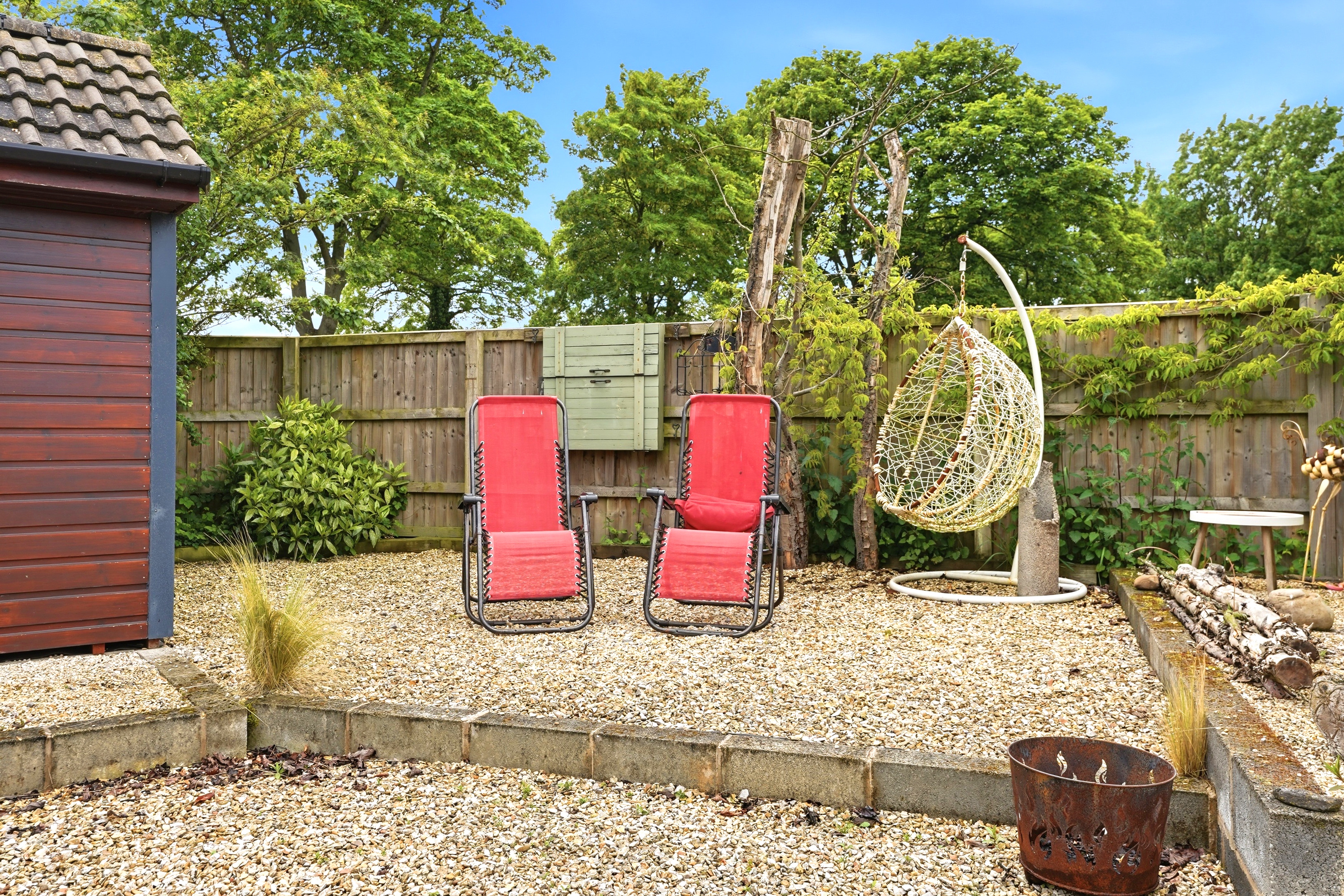 April Cottage, Main Road, Newsholme, DN14 - Photo 35