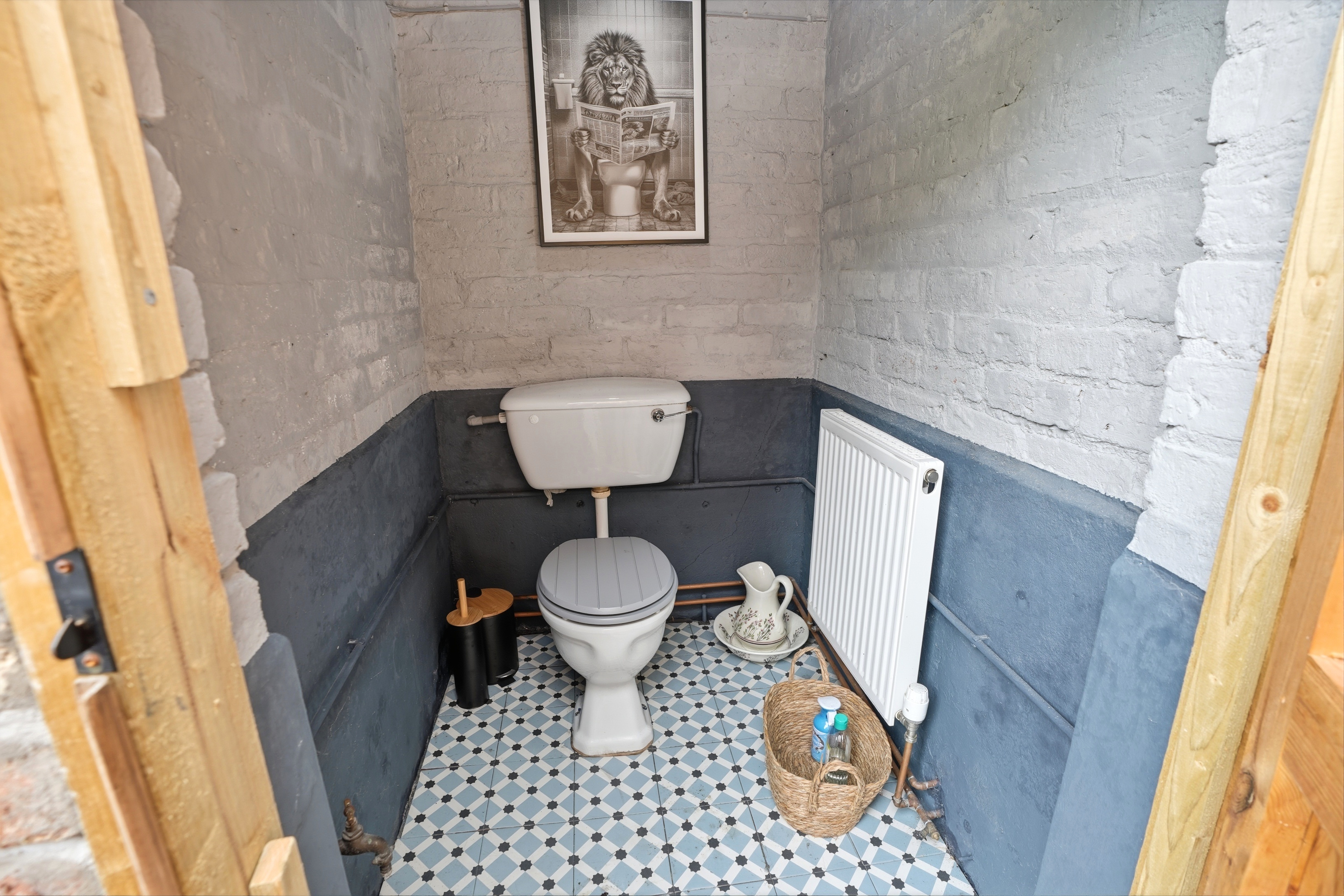 April Cottage, Main Road, Newsholme, DN14 - Photo 33