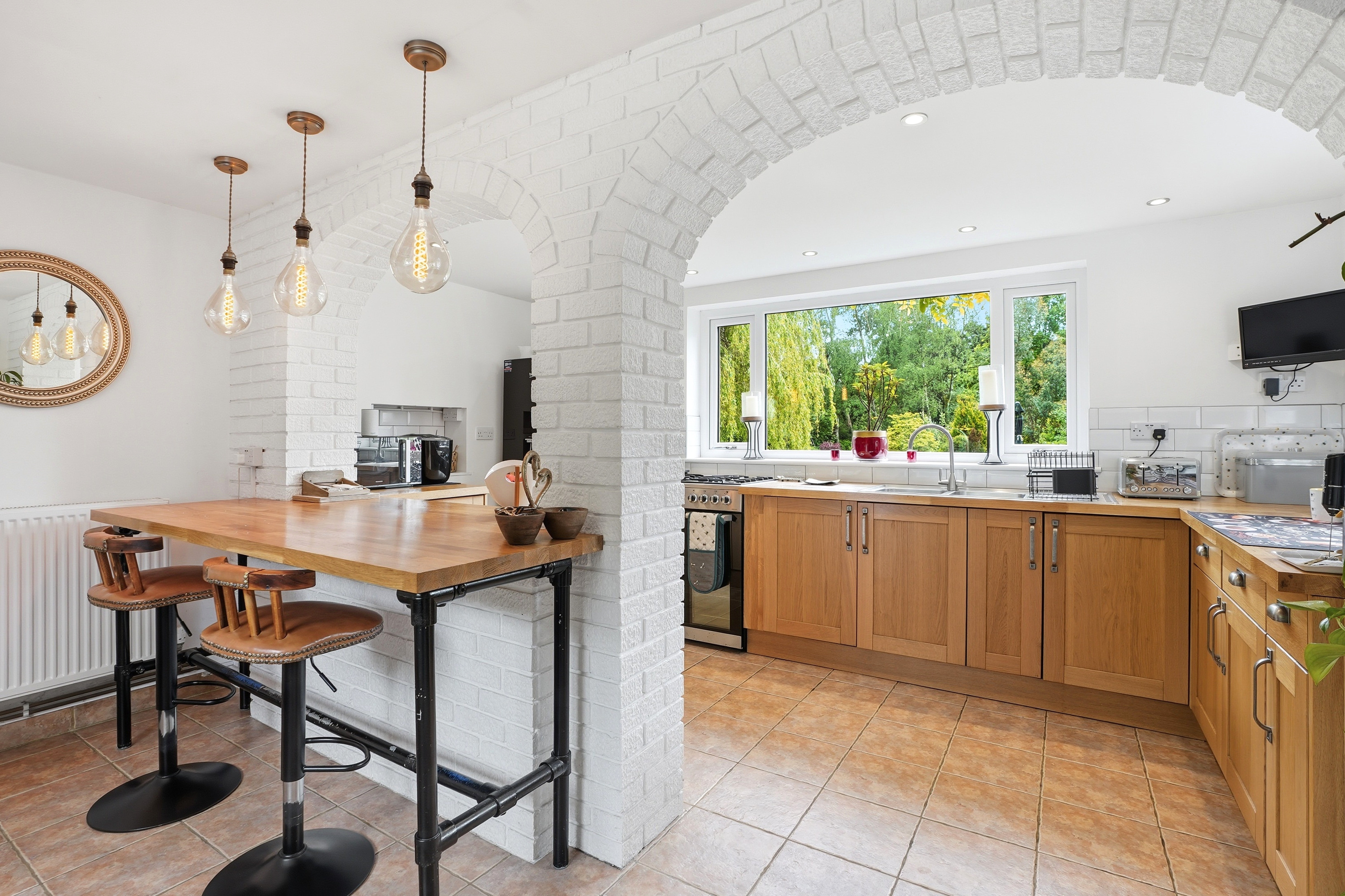 April Cottage, Main Road, Newsholme, DN14 - Photo 12