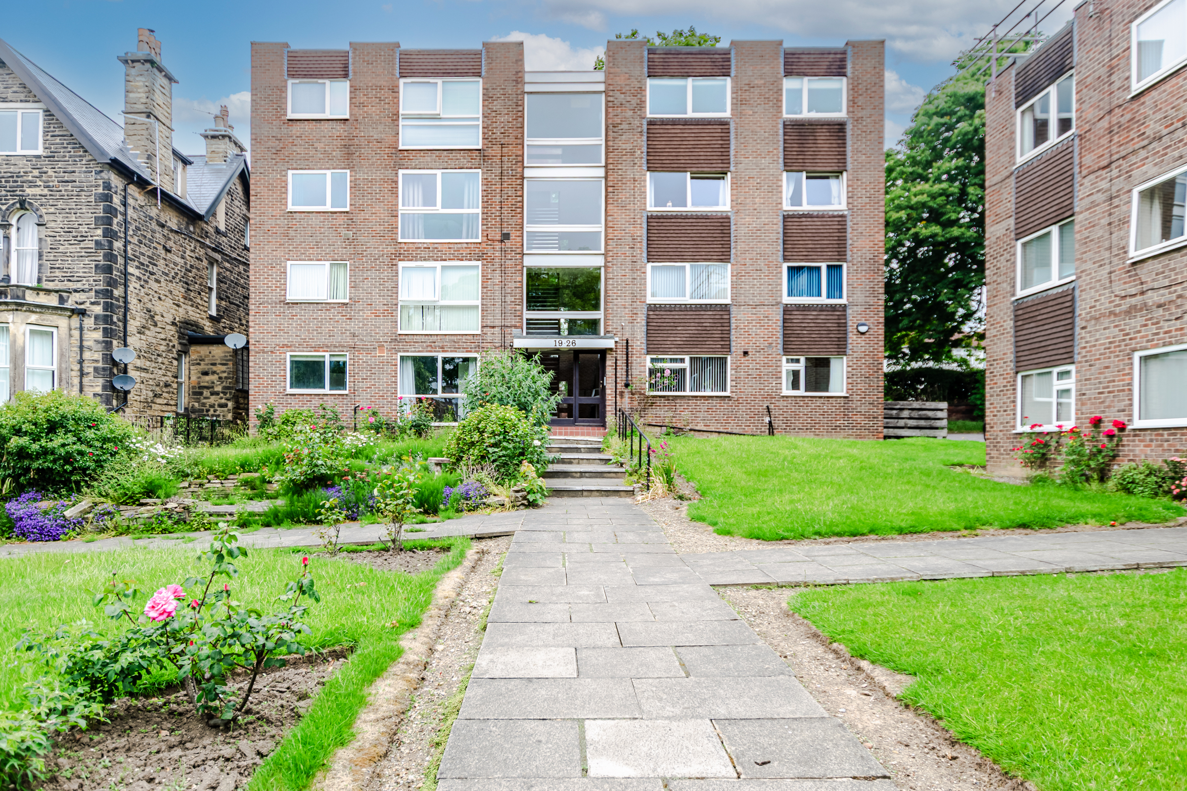 Kingsway Court, Harrogate Road, Leeds, LS17 - Photo 16