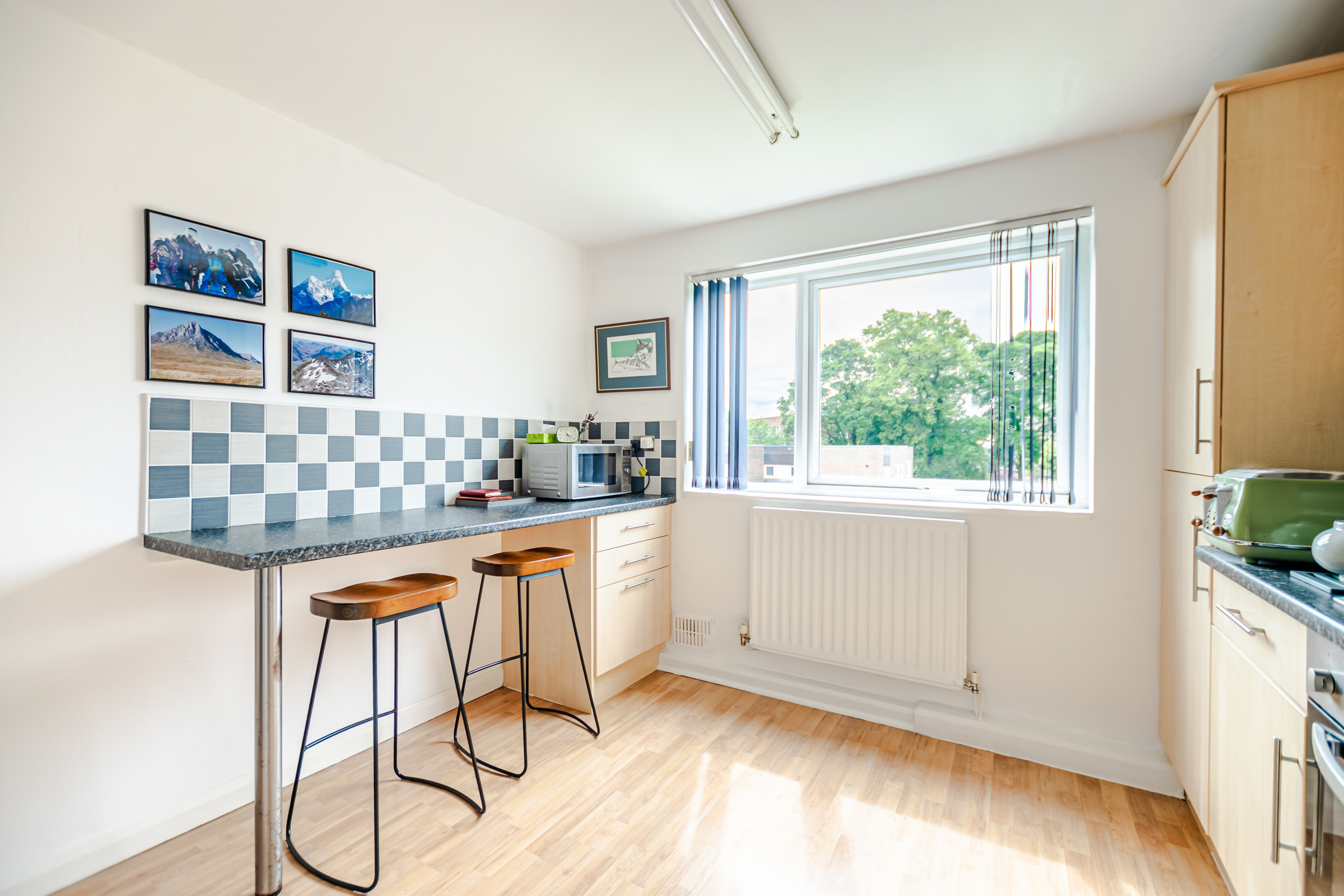 Kingsway Court, Harrogate Road, Leeds, LS17 - Photo 5