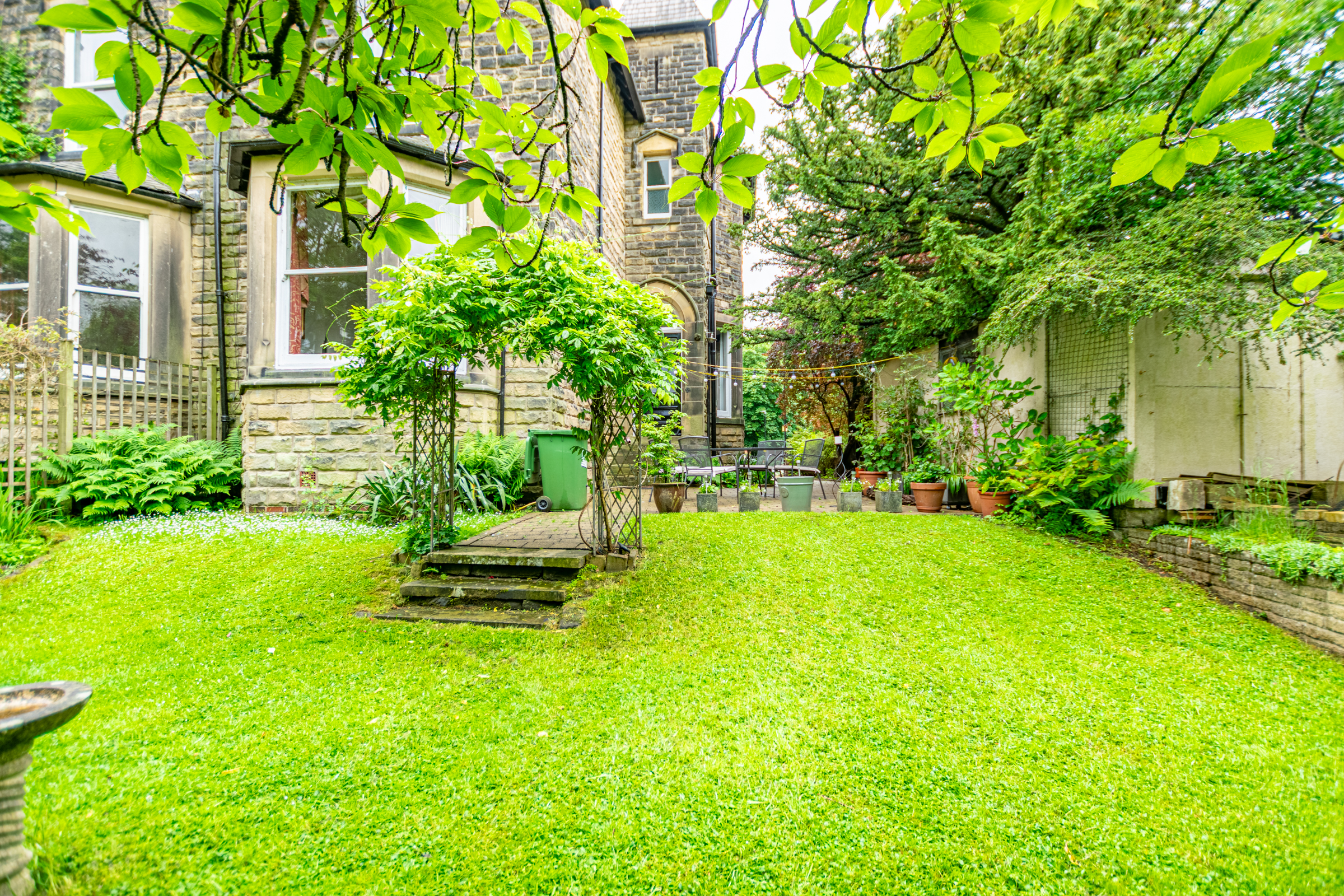 Roundhay, Leeds, LS8 - Photo 28