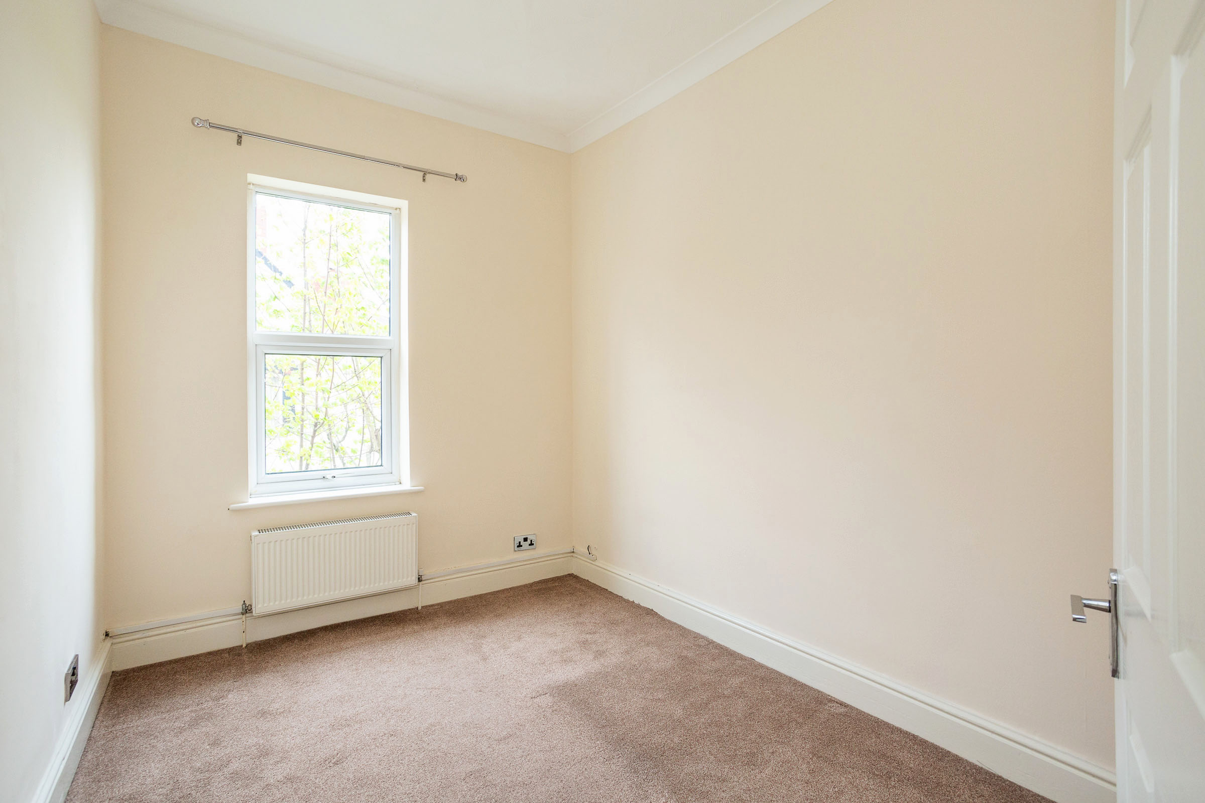 Doncaster, DN2 - Photo 10