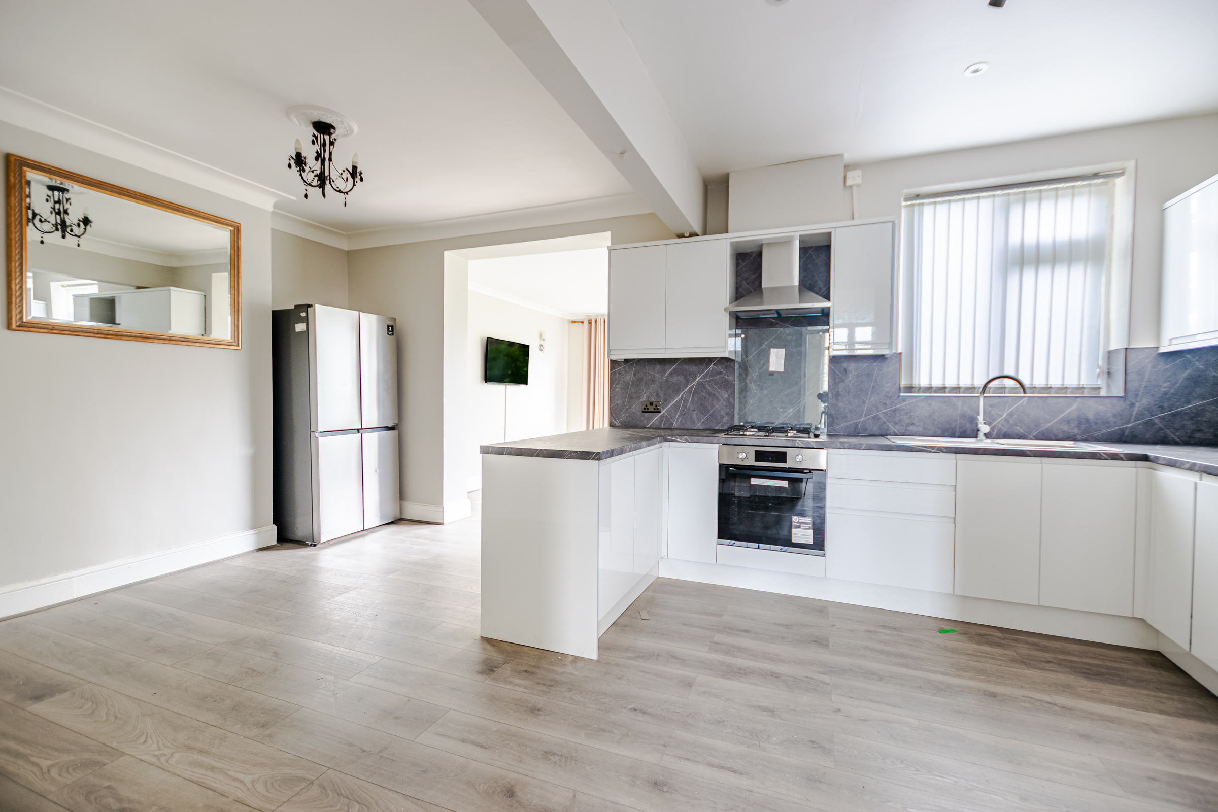 Moorland Walk, Moortown, Leeds, LS17 - Photo 4