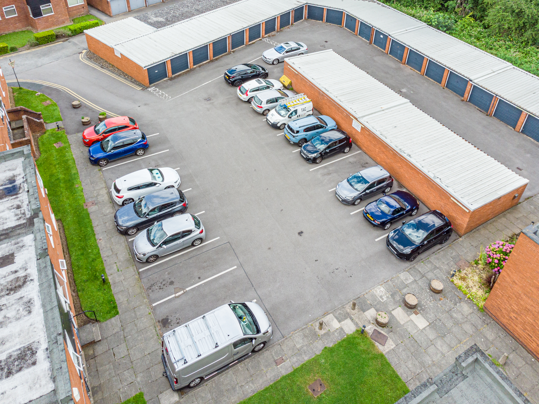 Blackmoor Court, King Drive, Leeds, LS17 - Photo 16