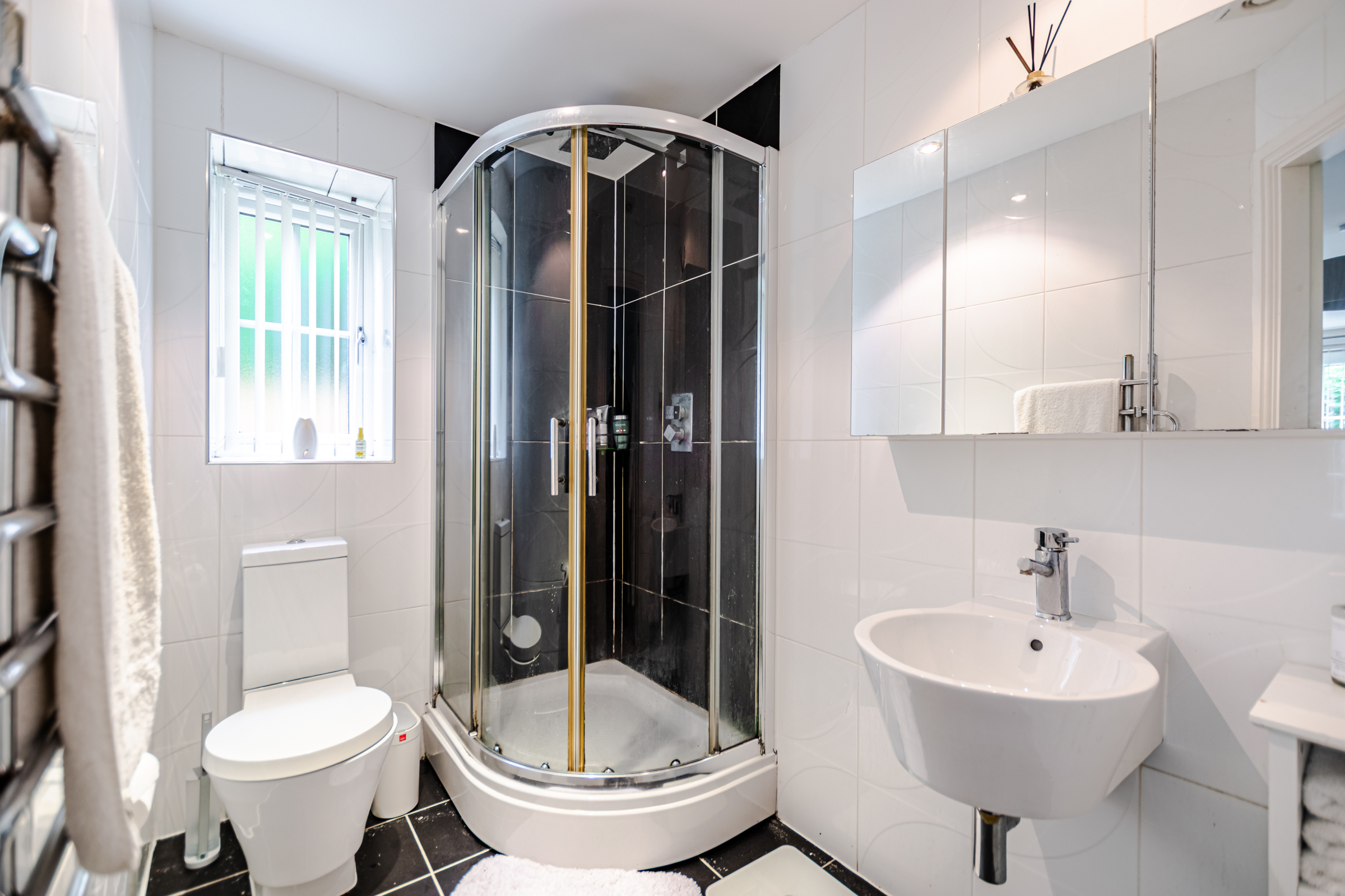 Shadwell Lane, Leeds, LS17 - Photo 11