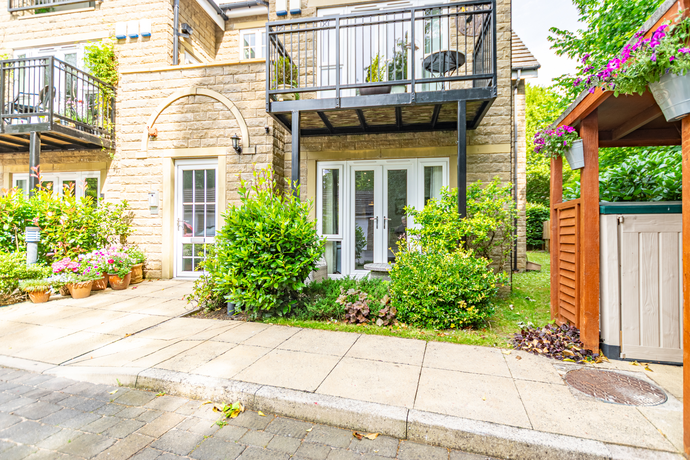 Shadwell Lane, Leeds, LS17 - Photo 14
