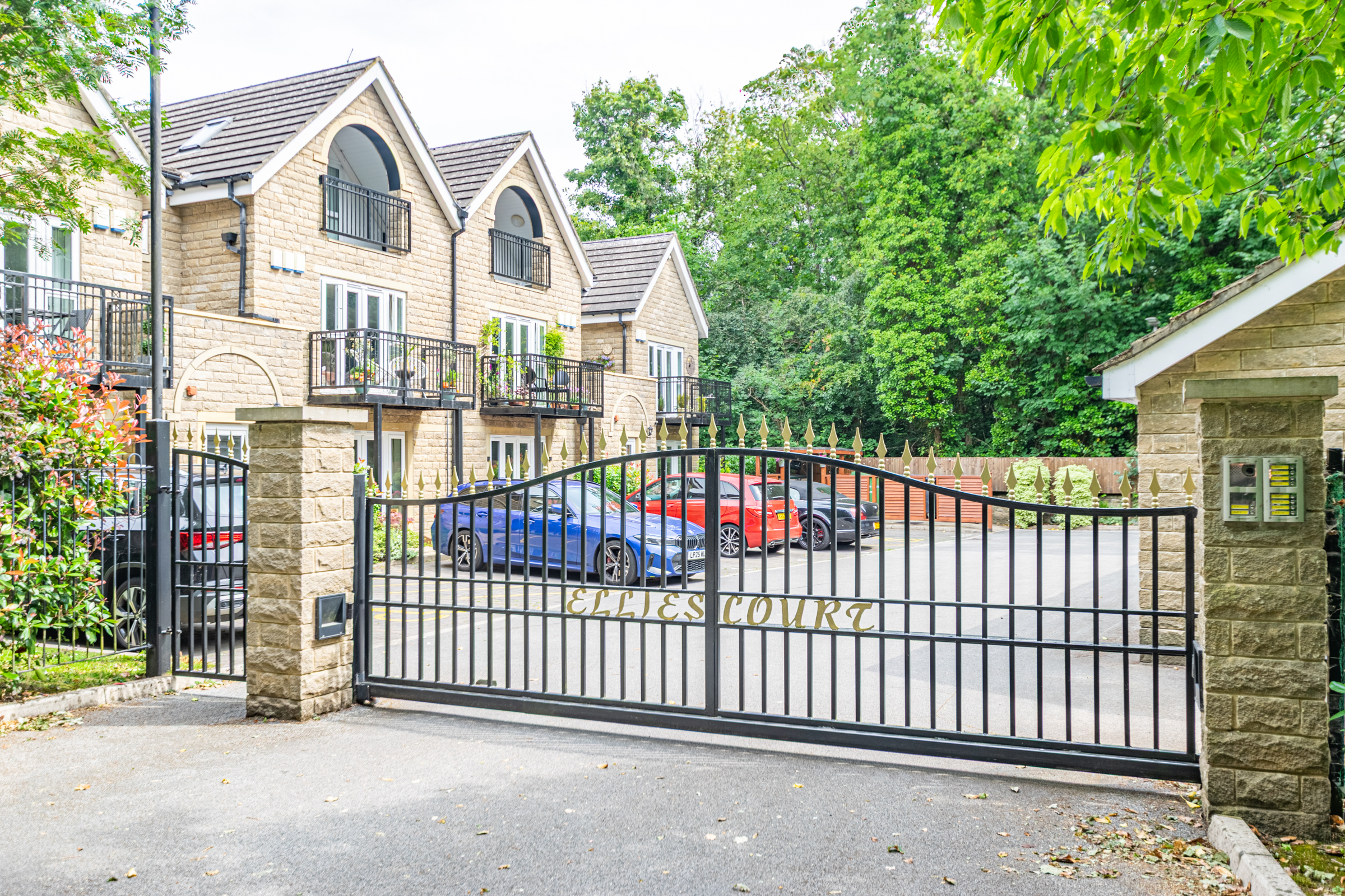 Shadwell Lane, Leeds, LS17 - Photo 18