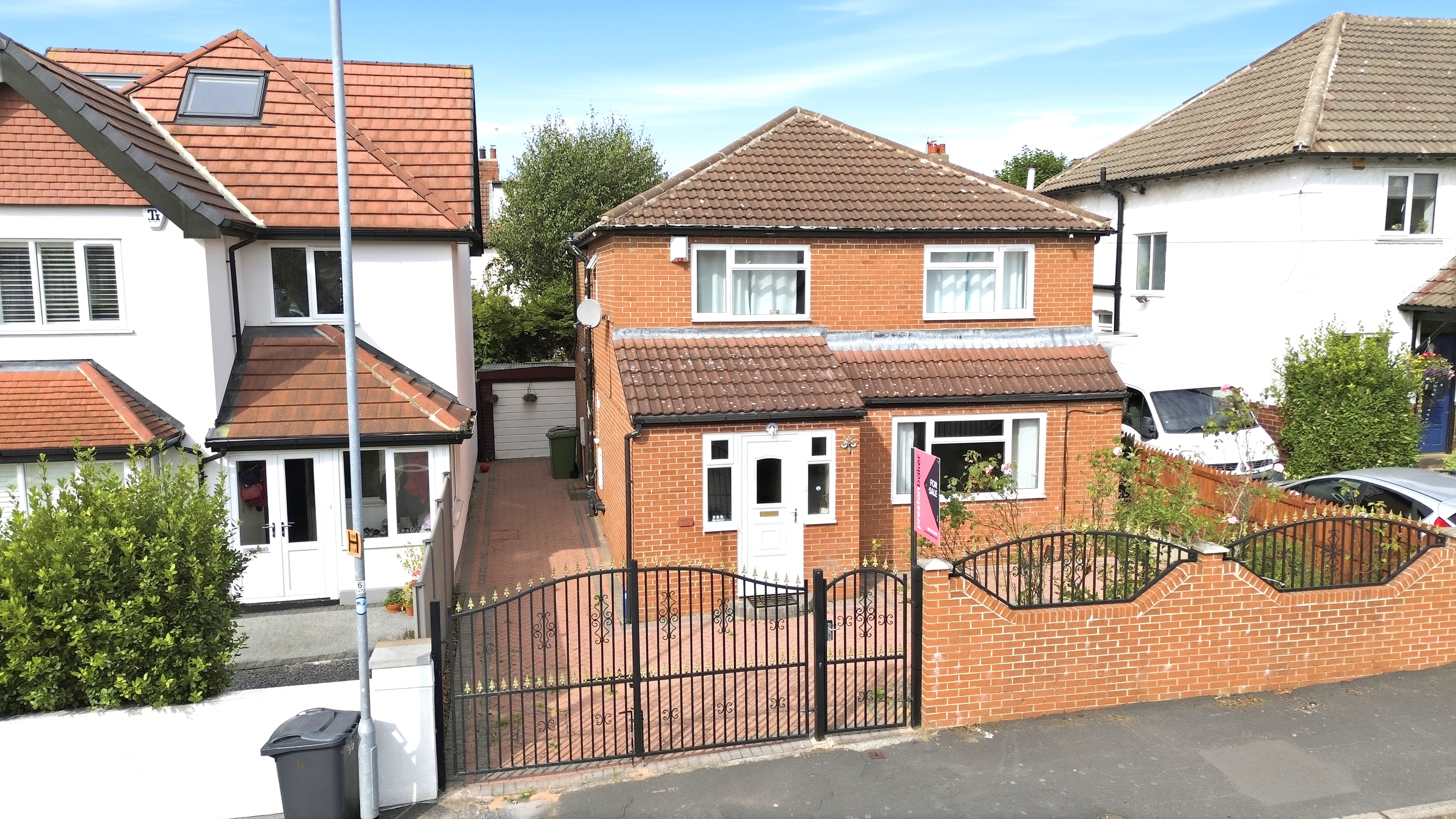 Ayresome Avenue, Lidgett Park, Leeds, LS8 - Photo 1