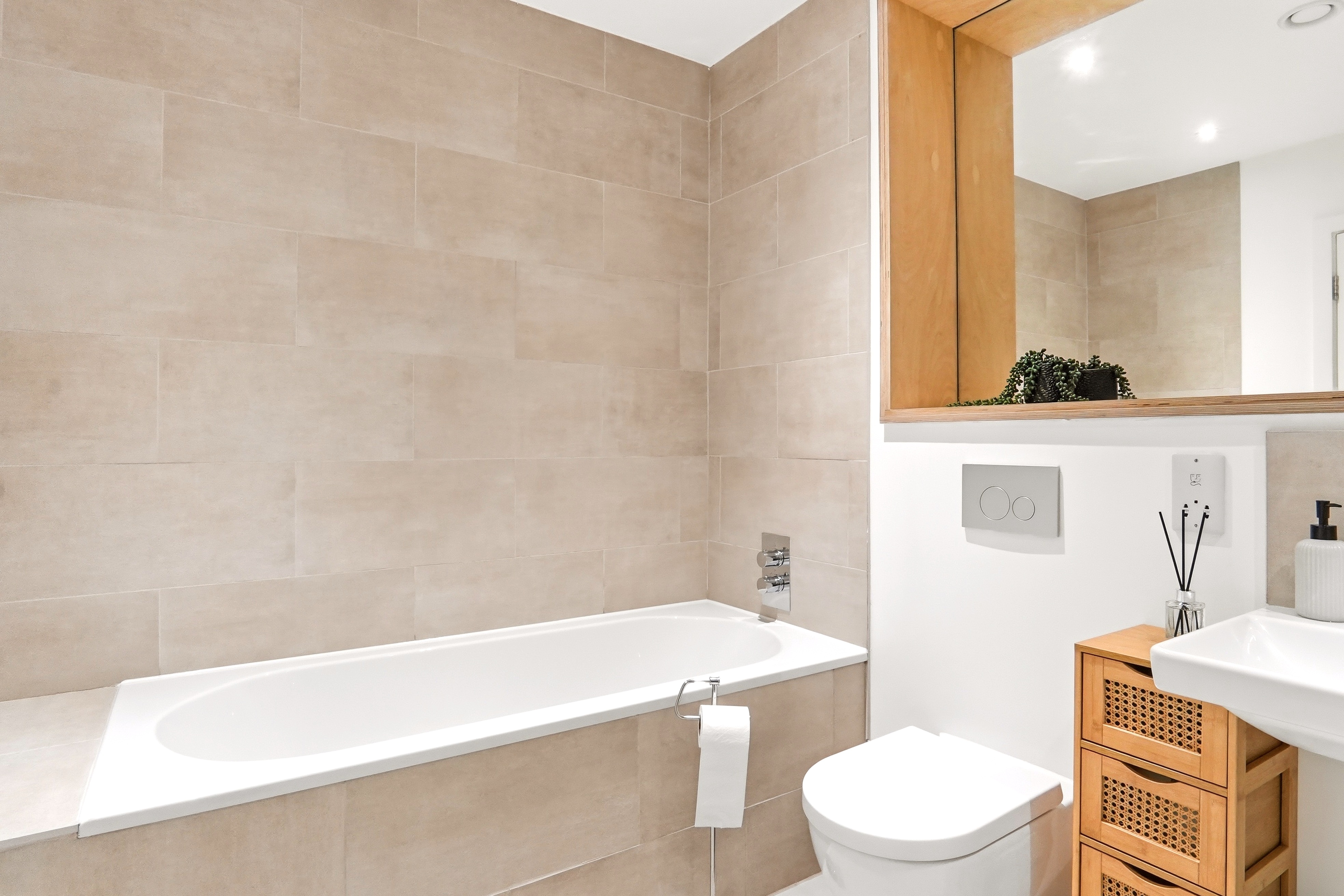 Solar Avenue, Leeds, LS9 - Photo 26