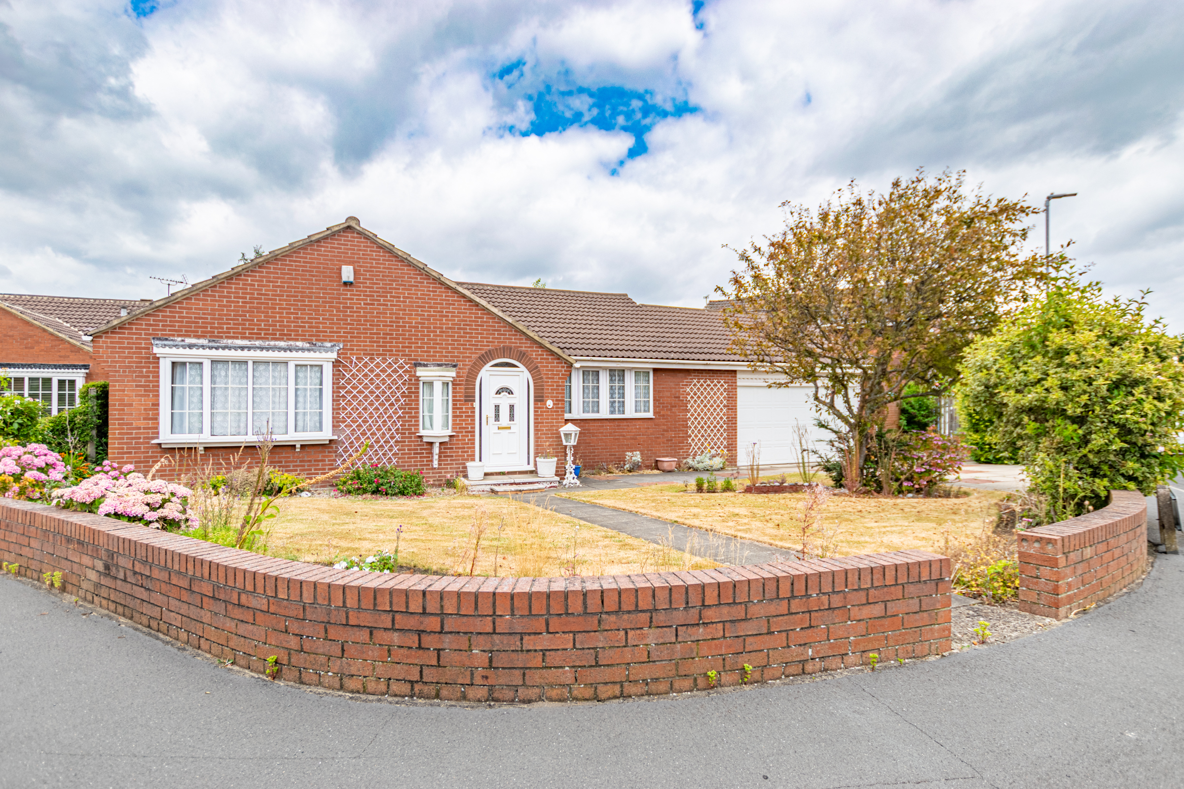 Oakdene Way, Alwoodley, Leeds, LS17 - Photo 1