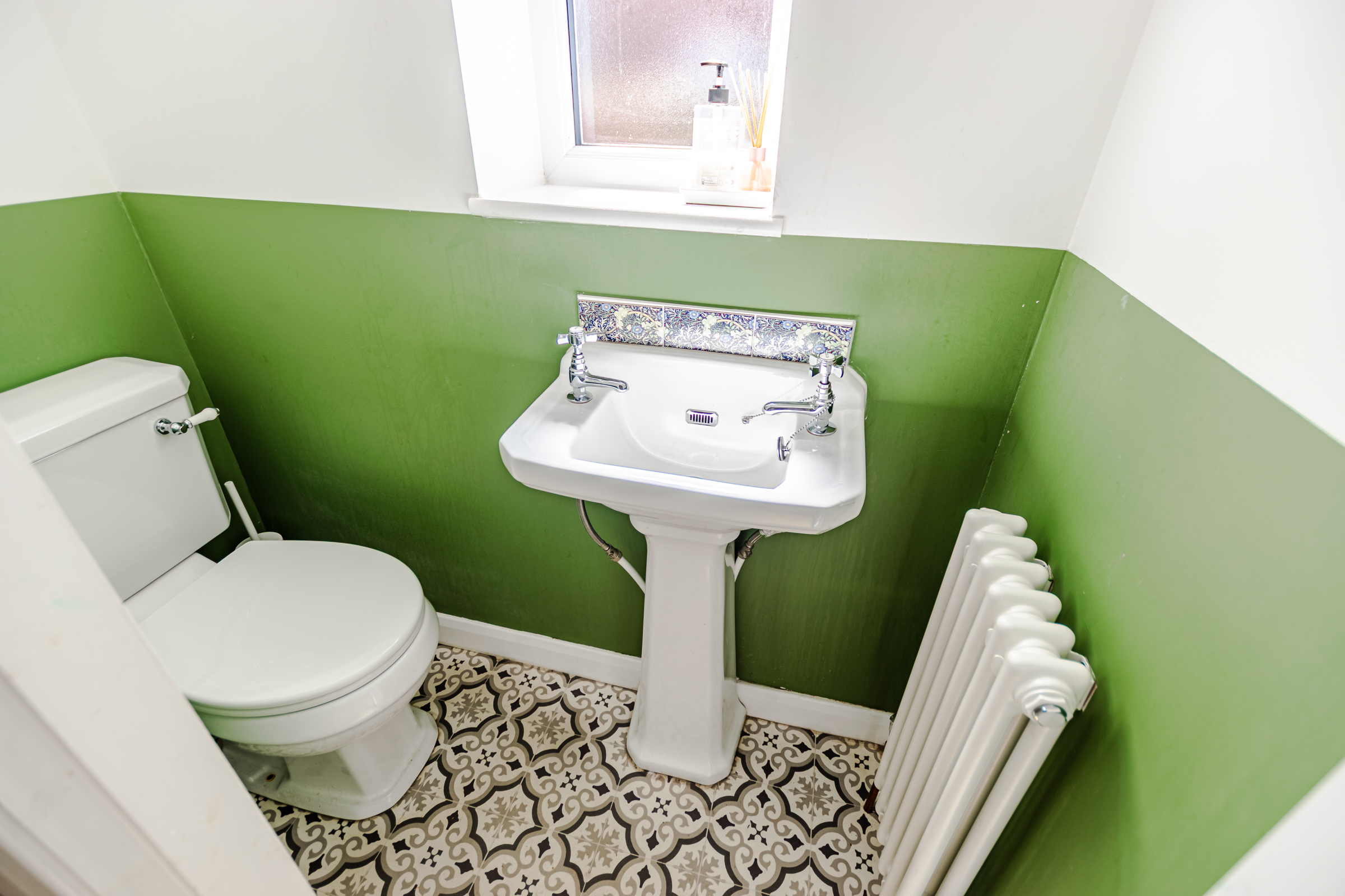 Carr Manor Grove, Moortown, Leeds, LS17 - Photo 12